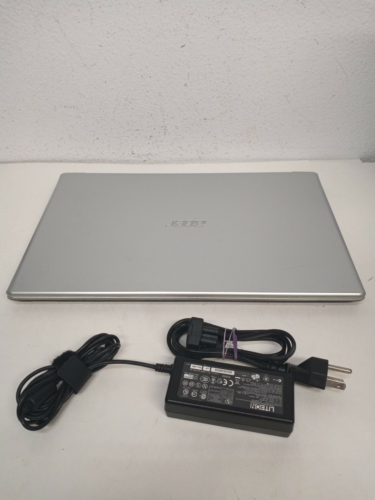 Acer Aspire V5-571P Intel Core i5-3317U 1.7GHz 2GB Ram DVD, NO HARD *FOR PART