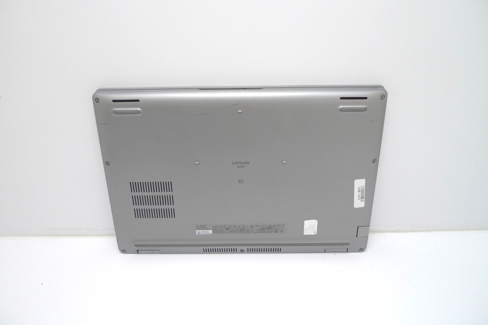 Dell Latitude 5430 | i5-1235U | 16GB RAM | 256GB NVMe | Linux | Charger | Read