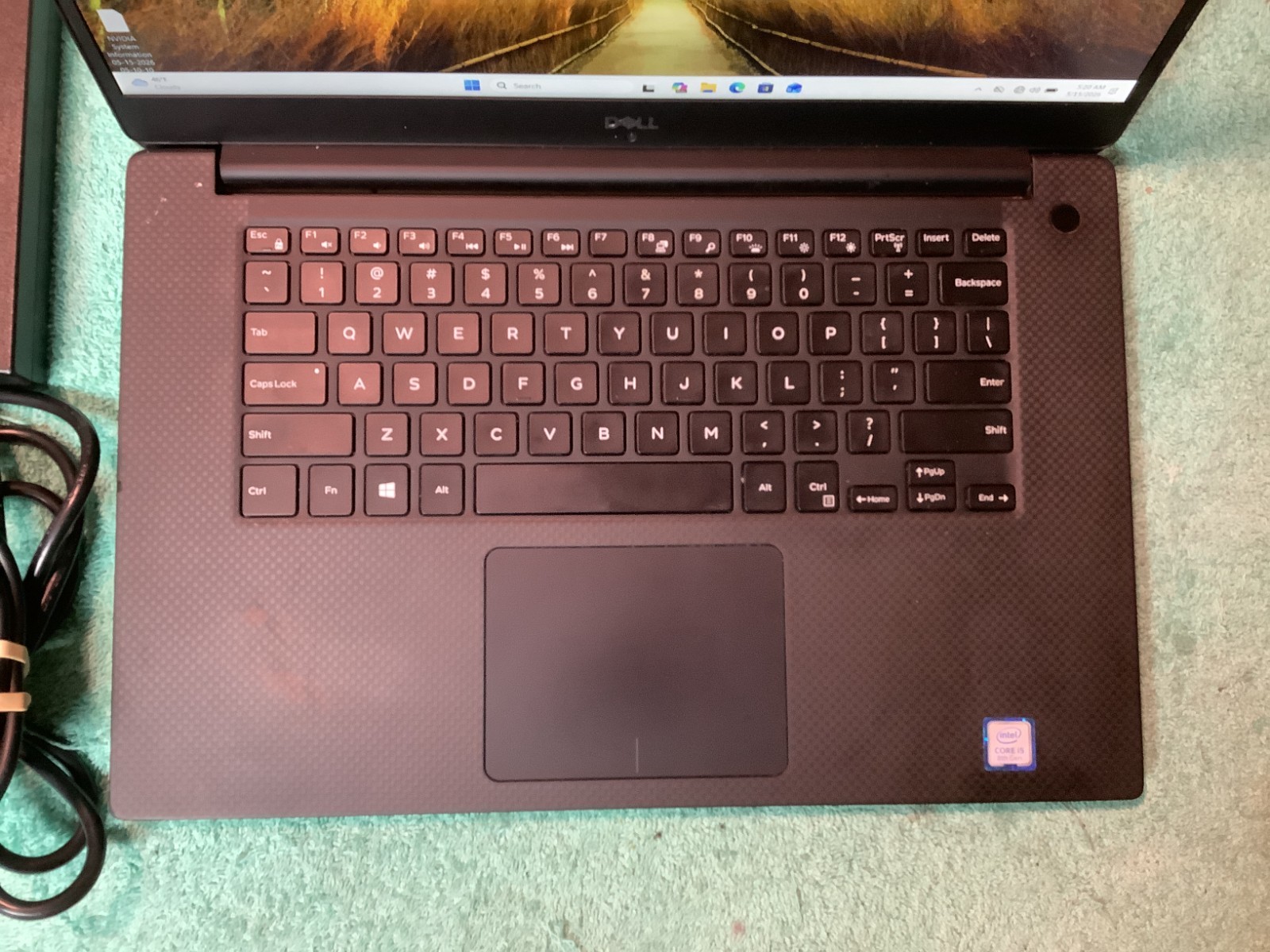 Dell XPS 9570 Gaming-GTX1050, i5-8300H, 16 GB – 512 GB Windows 11 Pro # 1CW33X2