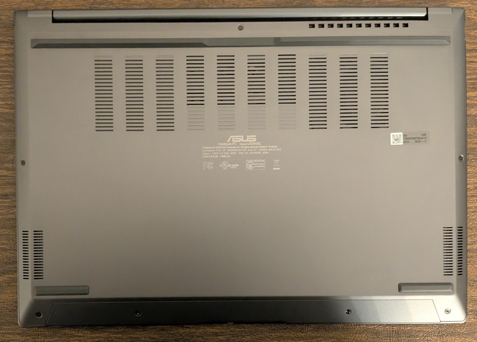 ASUS Zenbook 14 FHD+ OLED Touch (Core Ultra 9 285H, 32GB RAM, 1TB SSD) Laptop