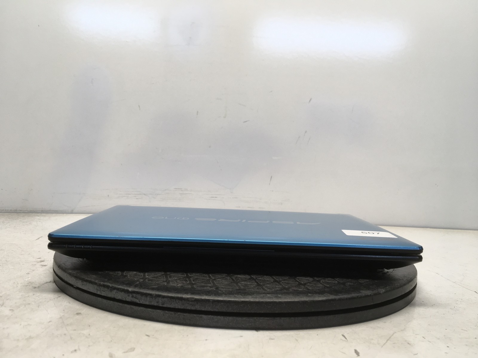 Acer Aspire One D255 Intel Atom N550 1.5GHz 1 GB NO HDD No Batt