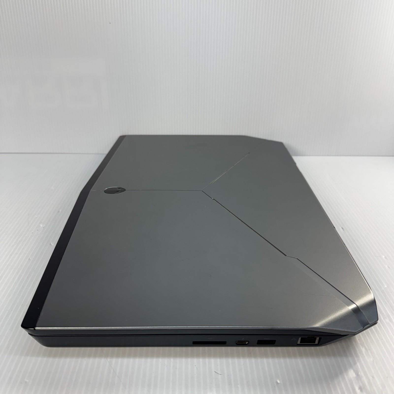 Alienware 17 R3 i7 6th Gen 17.3″ Laptop AS IS for PARTS – NO VIDEO