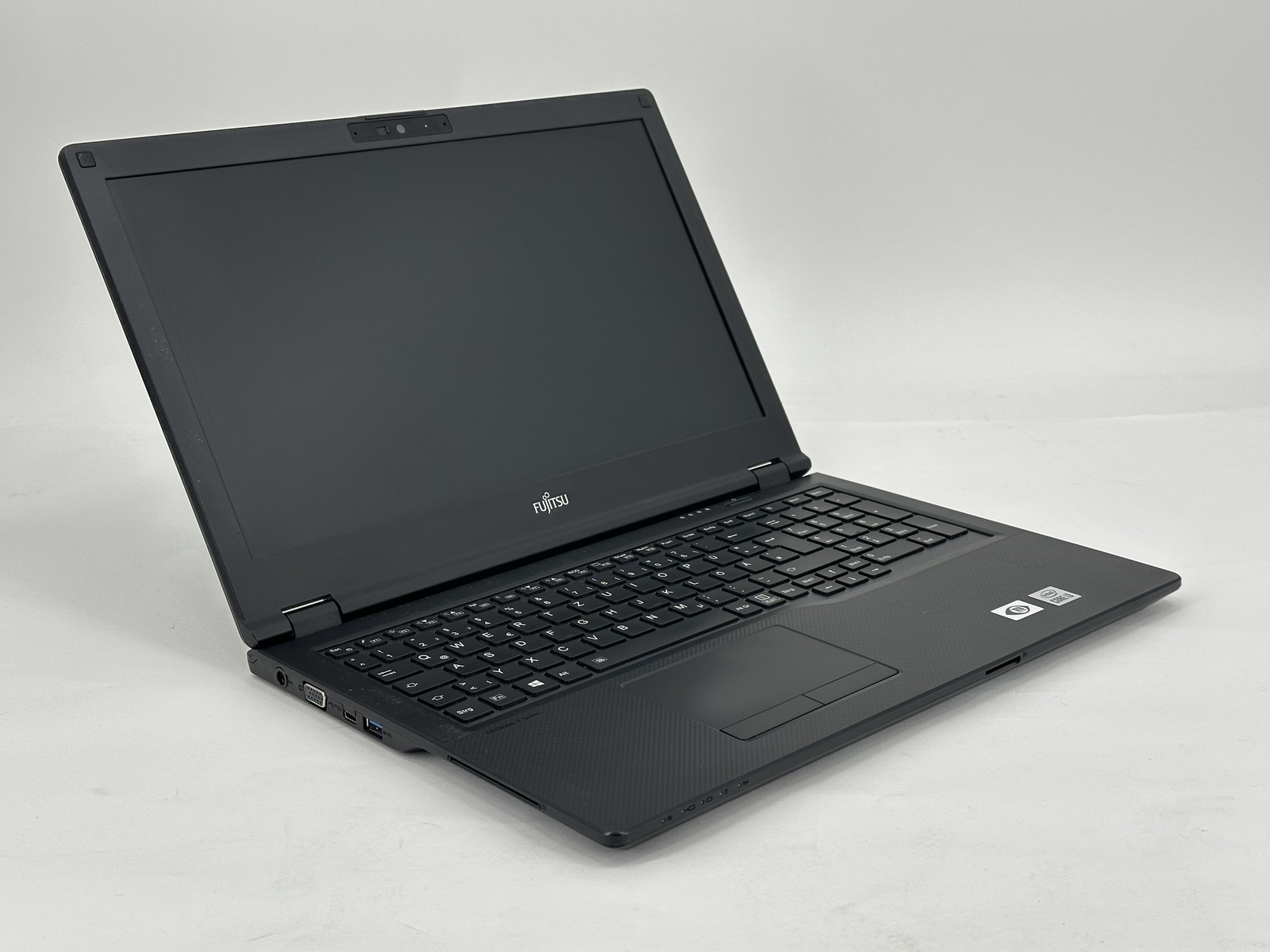 Fujitsu LifeBook E5510 15.6″ FHD i3-10110U 8GB DDR4 256GB SSD Win11 Pro LTE Good
