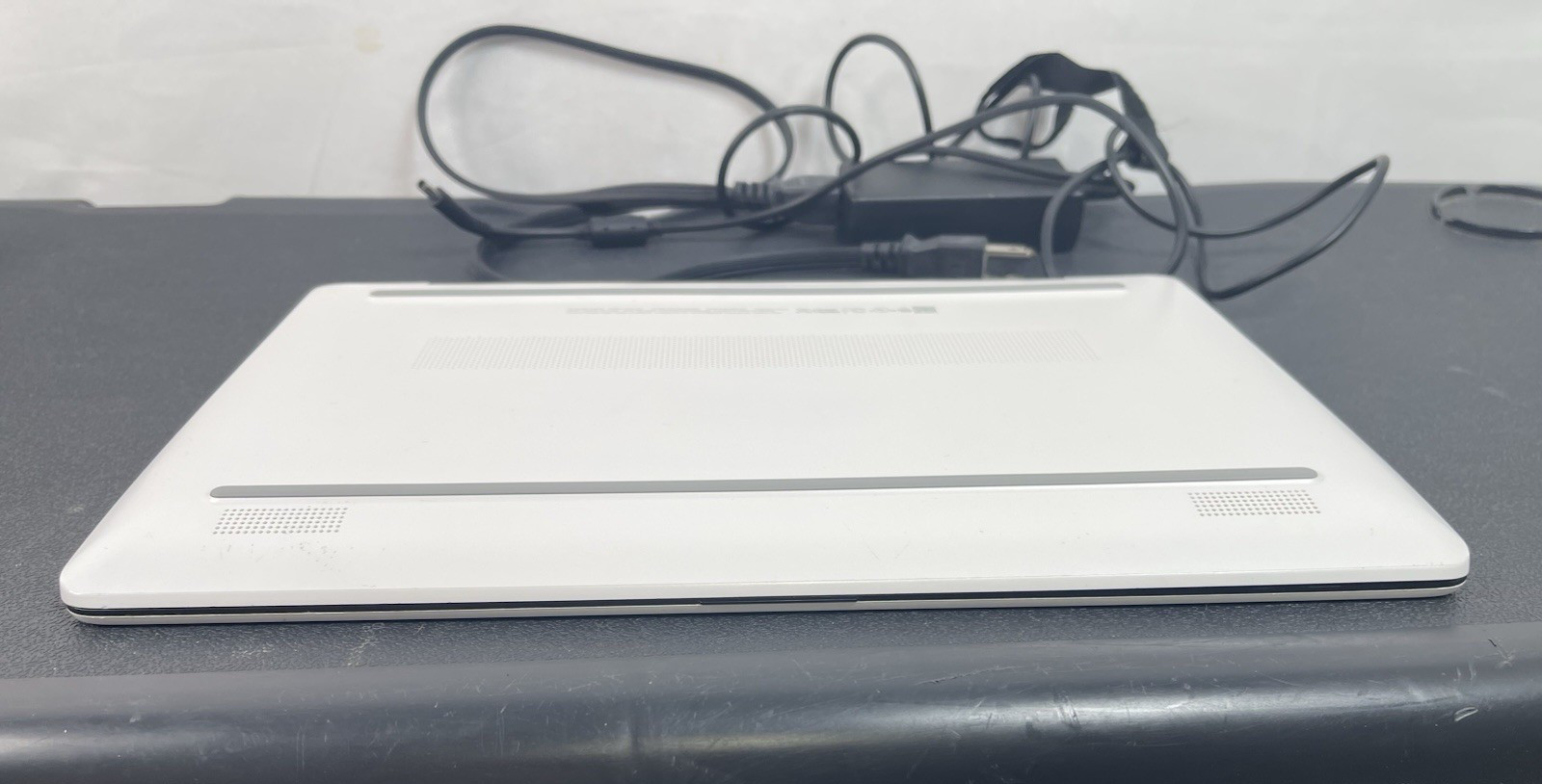 HP Laptop Stream 14 AMD A4-9120e Radeon R3 4 Cores 4GB 1.50 GHz 13.5″
