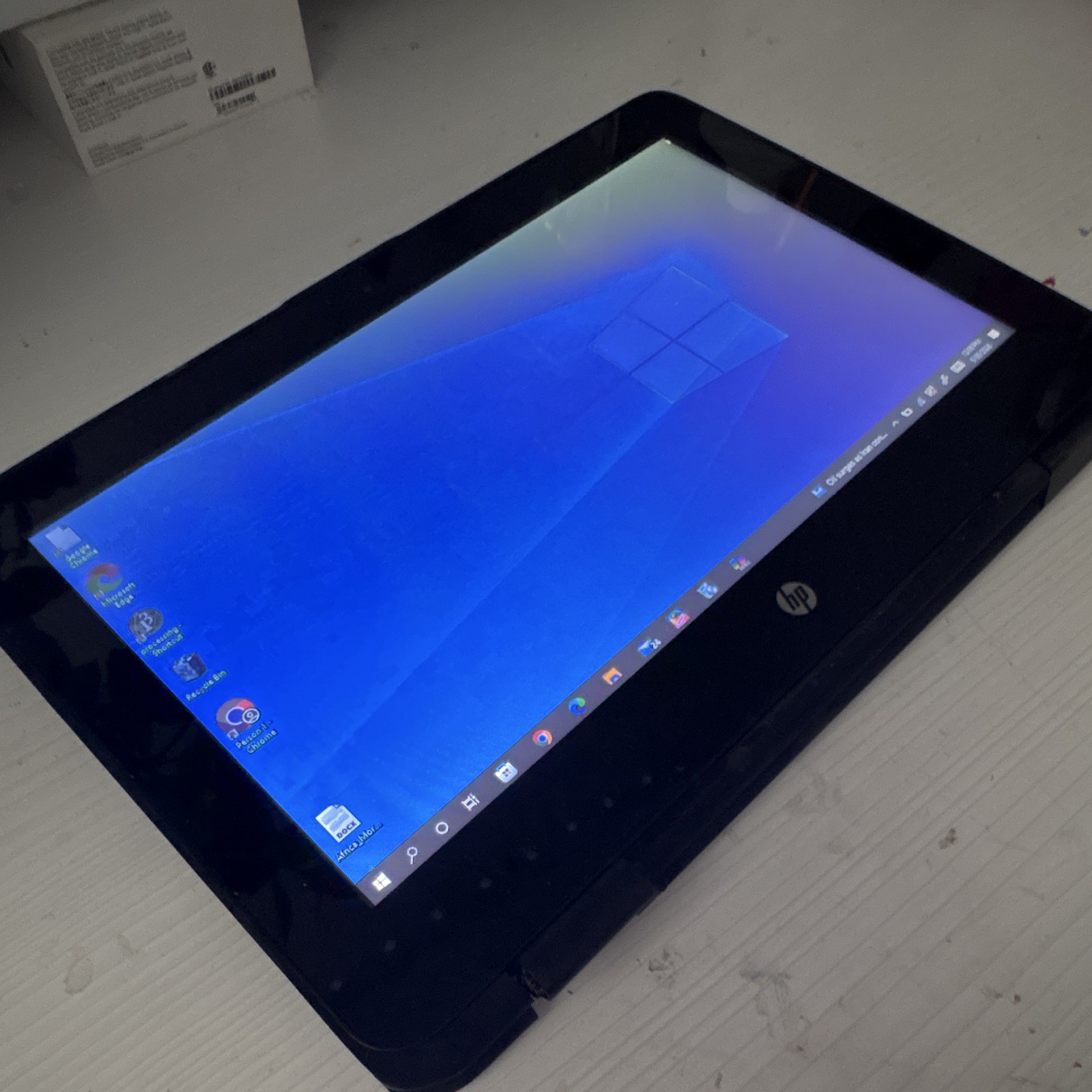 “HP ProBook x360 11 G1 EE Touchscreen Laptop WORKS Broken Hinge Charger Included