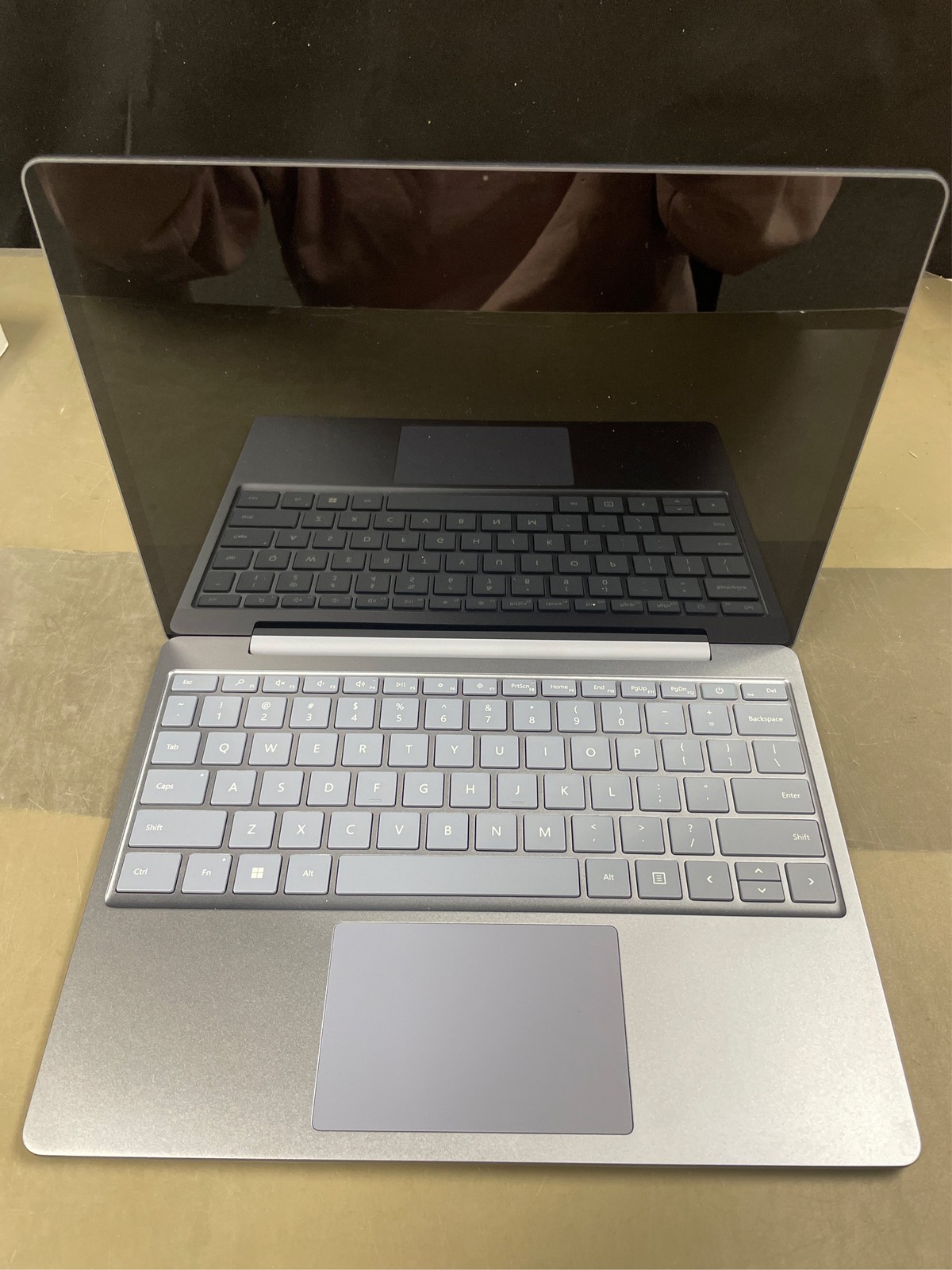 Microsoft Surface Laptop Go 2 12.4″ Intel Core i5 8GB RAM 256GB SSD Ice Blue