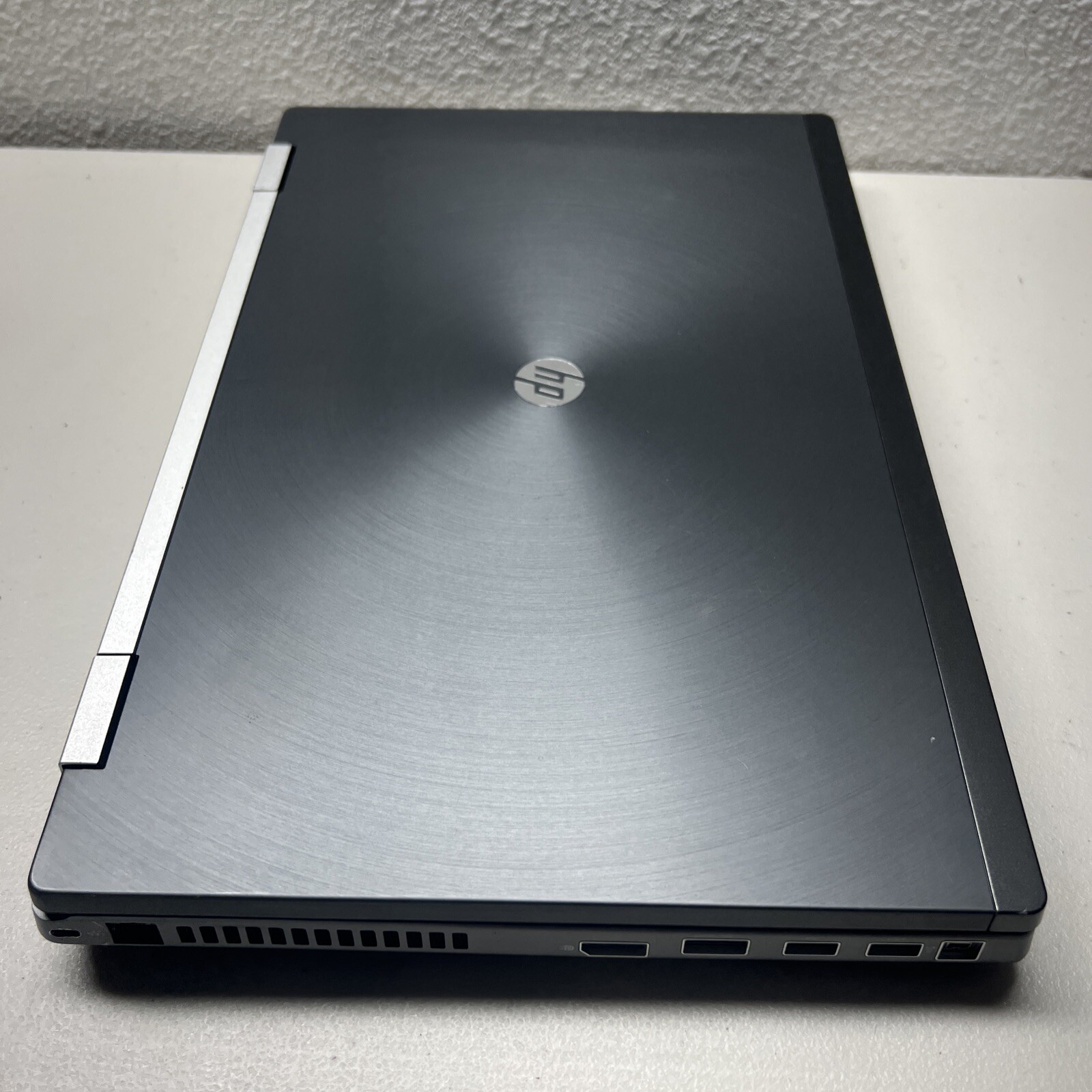 HP Elitebook 8560w 15.5″ FHD Intel i7-2820QM 2.30GHz 16GB DDR3 1TB HDD
