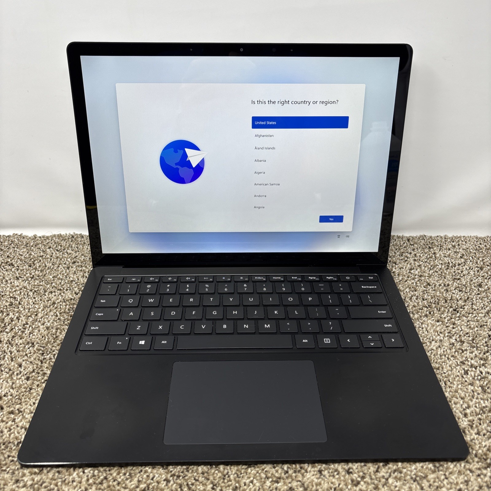 Surface Laptop 4 13.5″ 1951 Intel Core-i7-1185G7 32GB RAM 1TB NVMe – Touch W/ AC