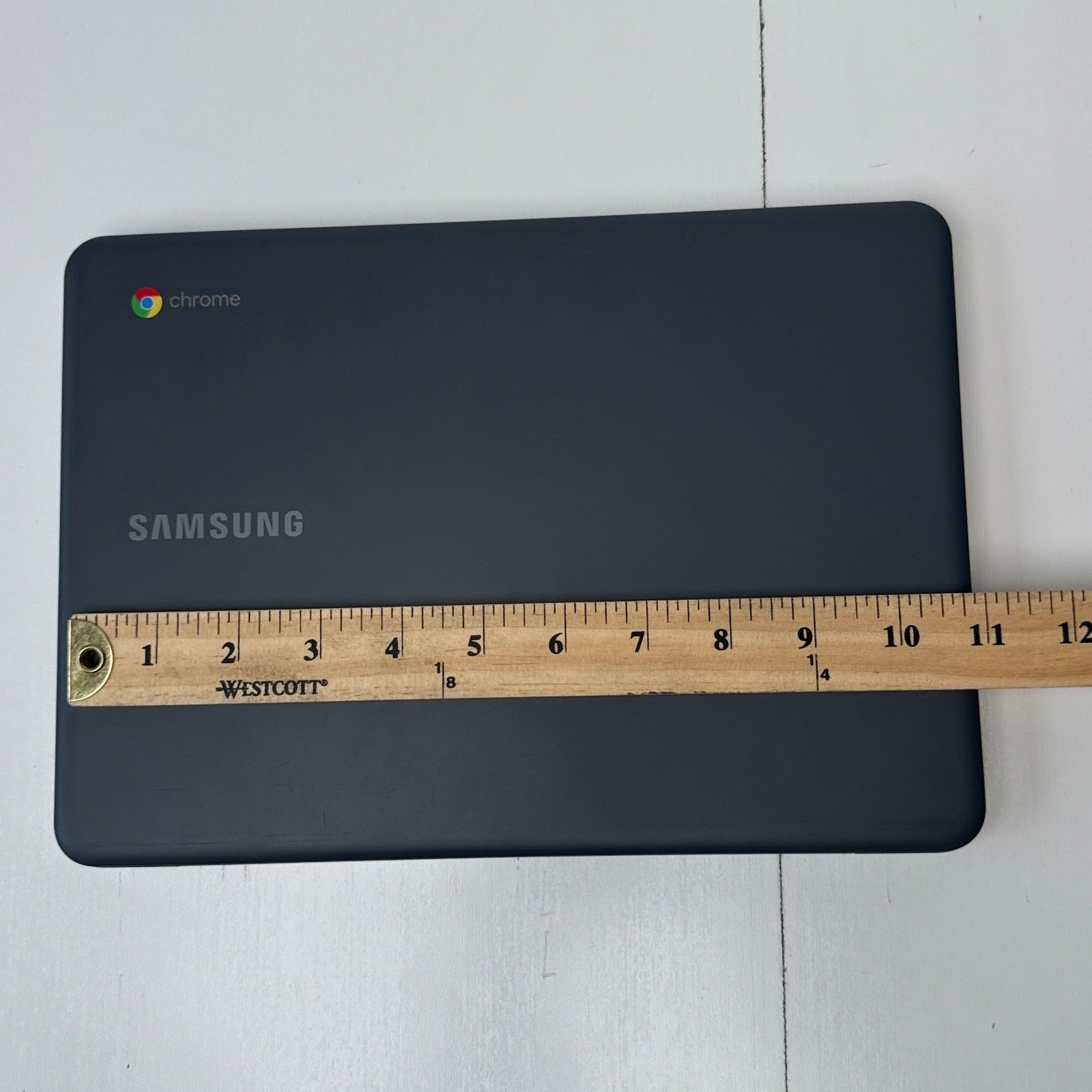 Samsung Chromebook 3 11.6 XE501C13-K01US Intel Celeron Night Charcoal Laptop