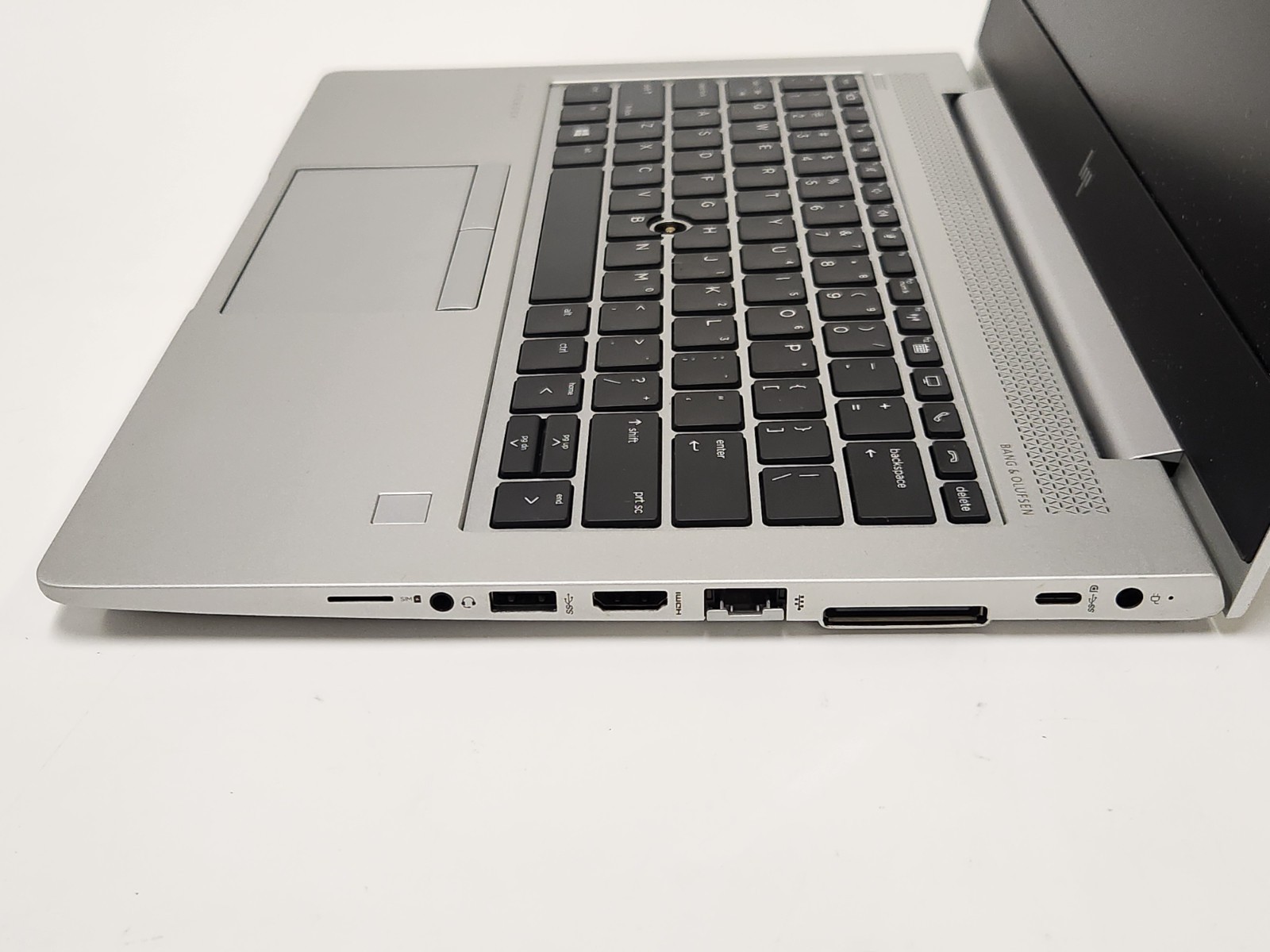 HP EliteBook 735 G6 AMD Ryzen 5 Pro 3500U 2.1GHz NO RAM NO SSD BATTERY 67%