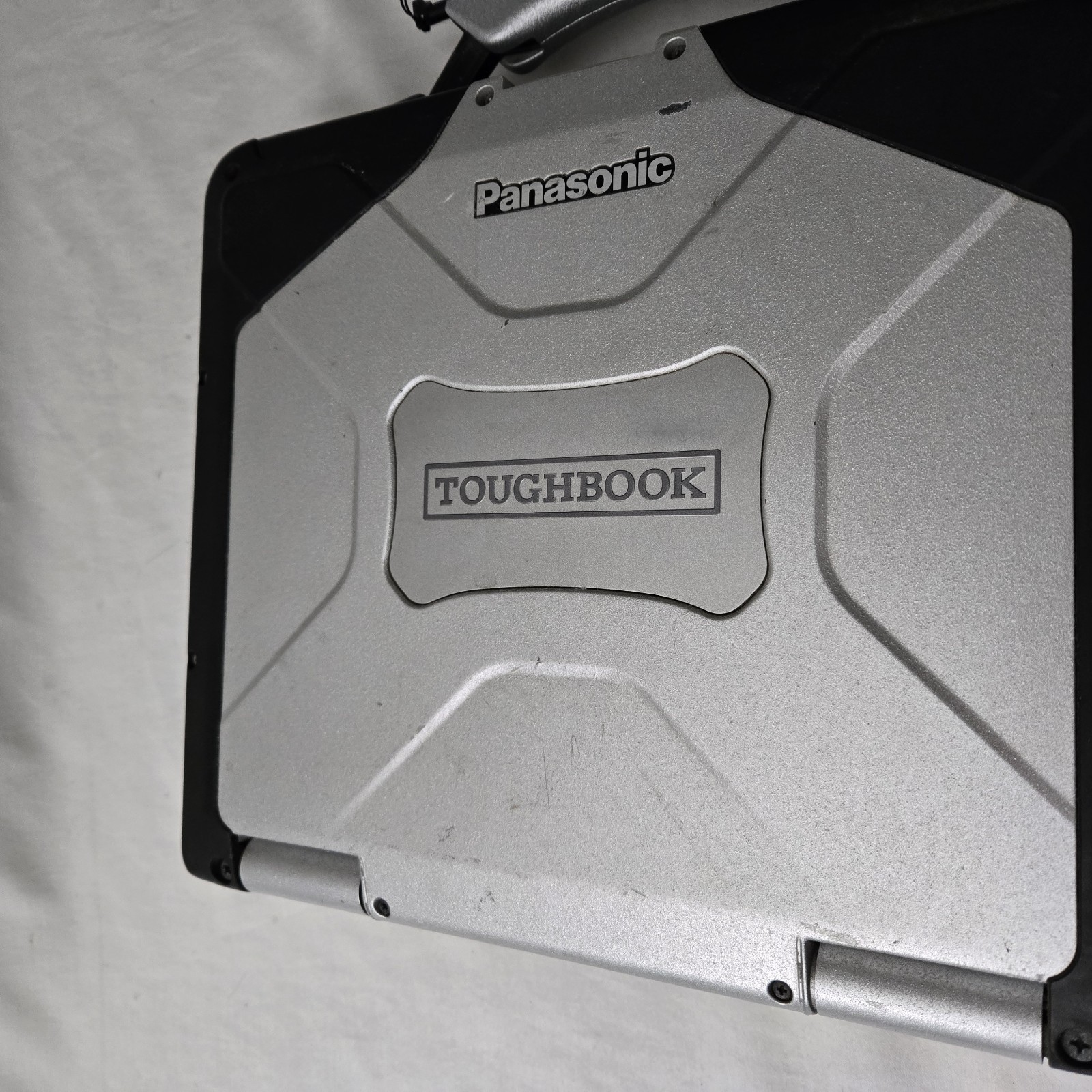 Panasonic Toughbook CF-31 MK5 i5-5300U 2.30GHZ 8GB RAM — No HDD & No OS — READ