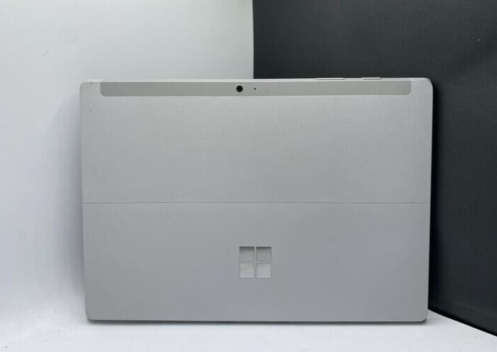 Microsoft Surface 3 Intel Atom x7-Z8700 @1.60GHz 4GB RAM 64GB SSD
