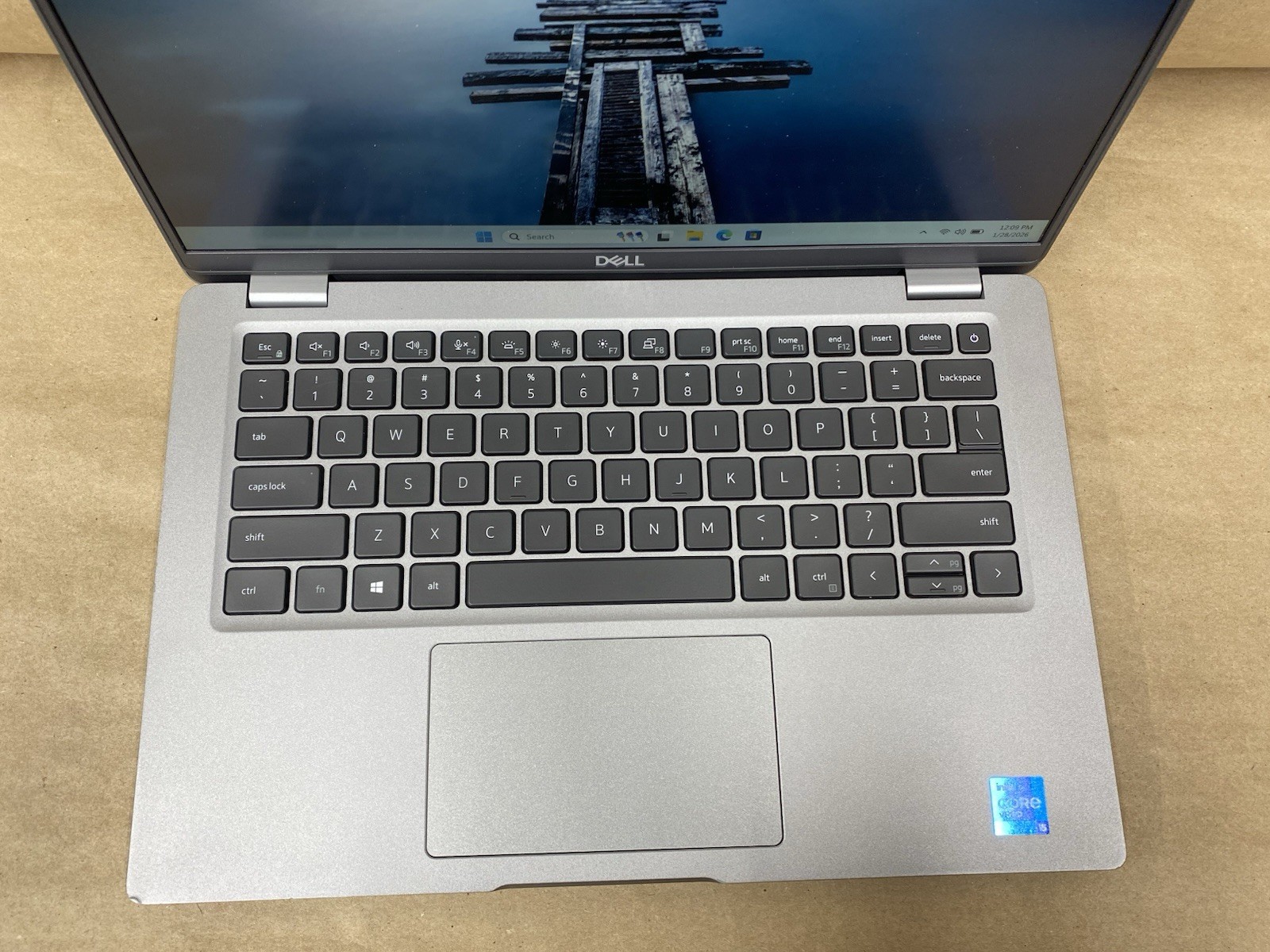 Dell Latitude 5420 – 14″ 1920×1080 – i5-1145G7 – 4GB – 256GB SSD – Win 11 Pro