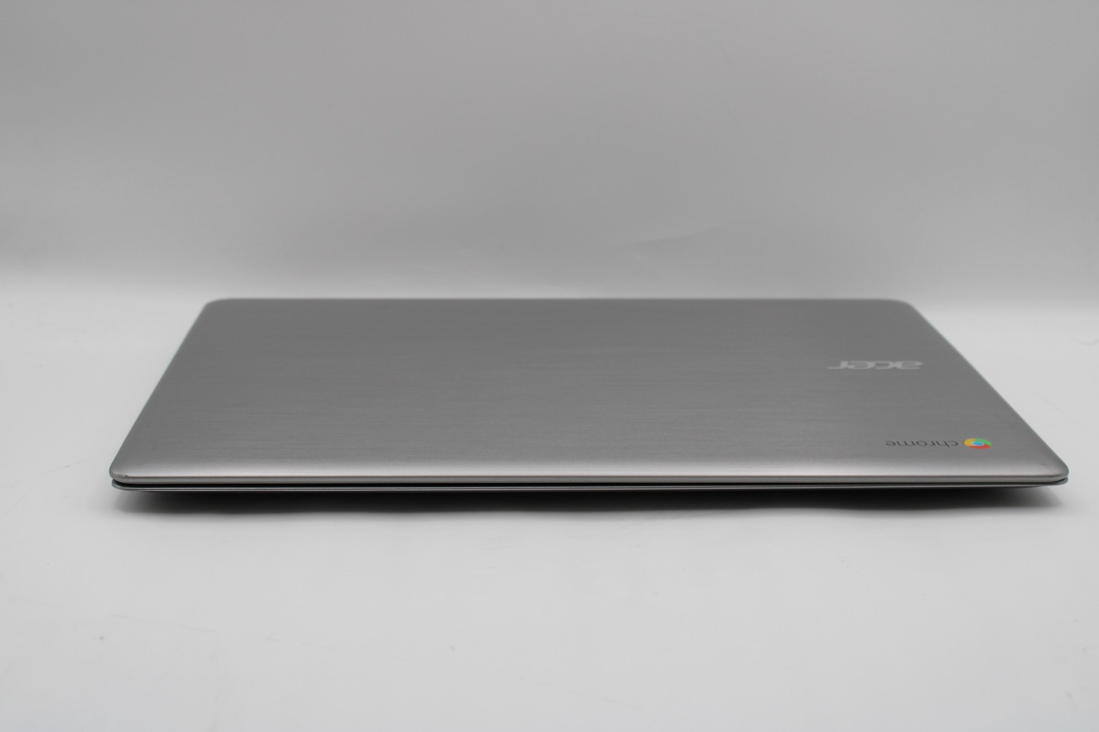 Acer Chromebook _ Celeron N3160 @ 1.6 _ 4GB / 32GB _ ChromeOS