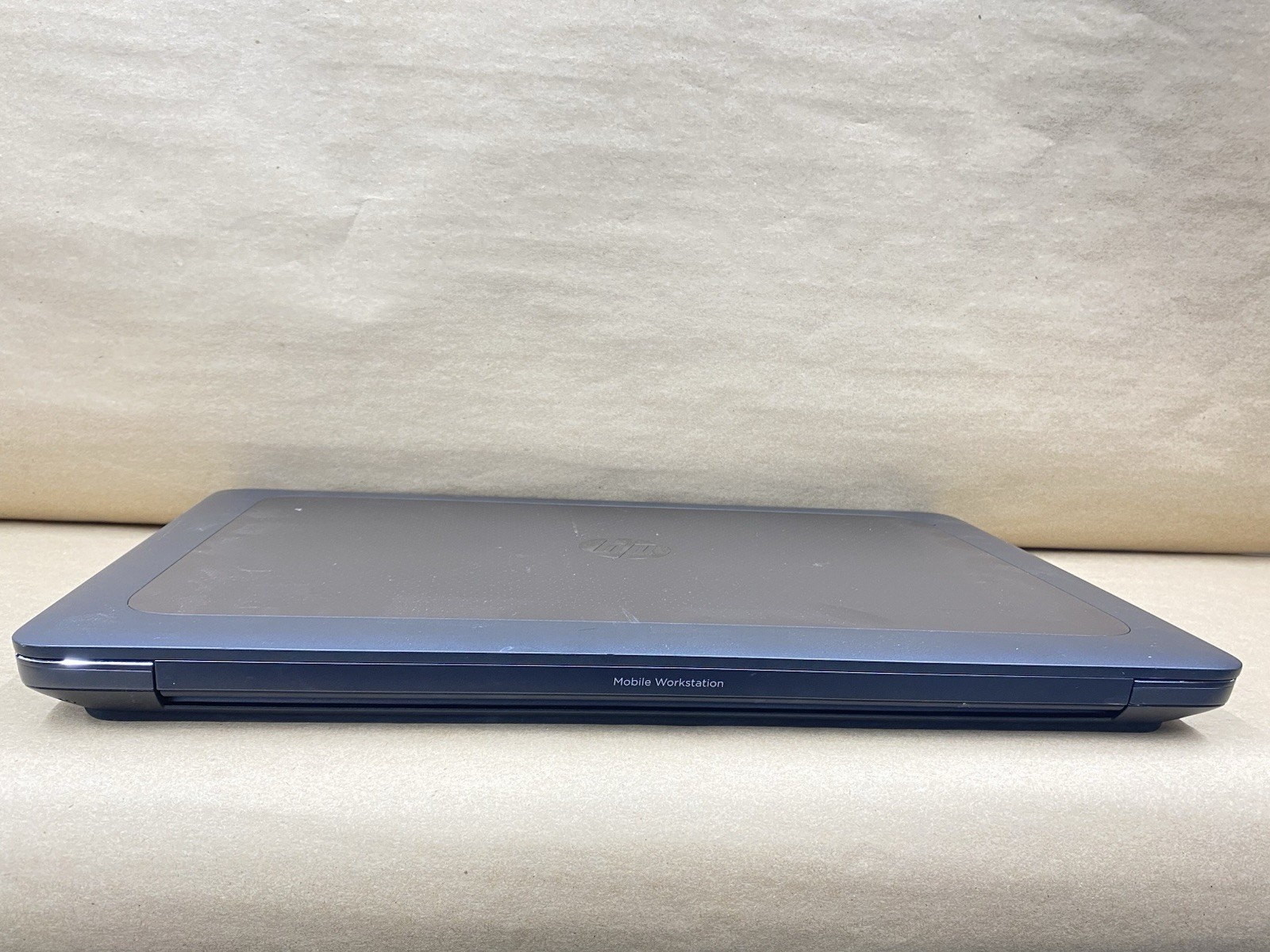 HP Zbook 17 G3 – 17″ 1920×1080 – i7-6700HQ – 8GB – 256GB SSD – Win 10 Pro READ
