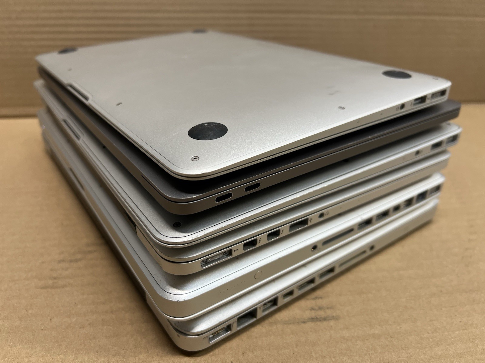 Lot of 6 Apple MacBook Pro Air i5 Core2Duo 4-8GB RAM Laptops