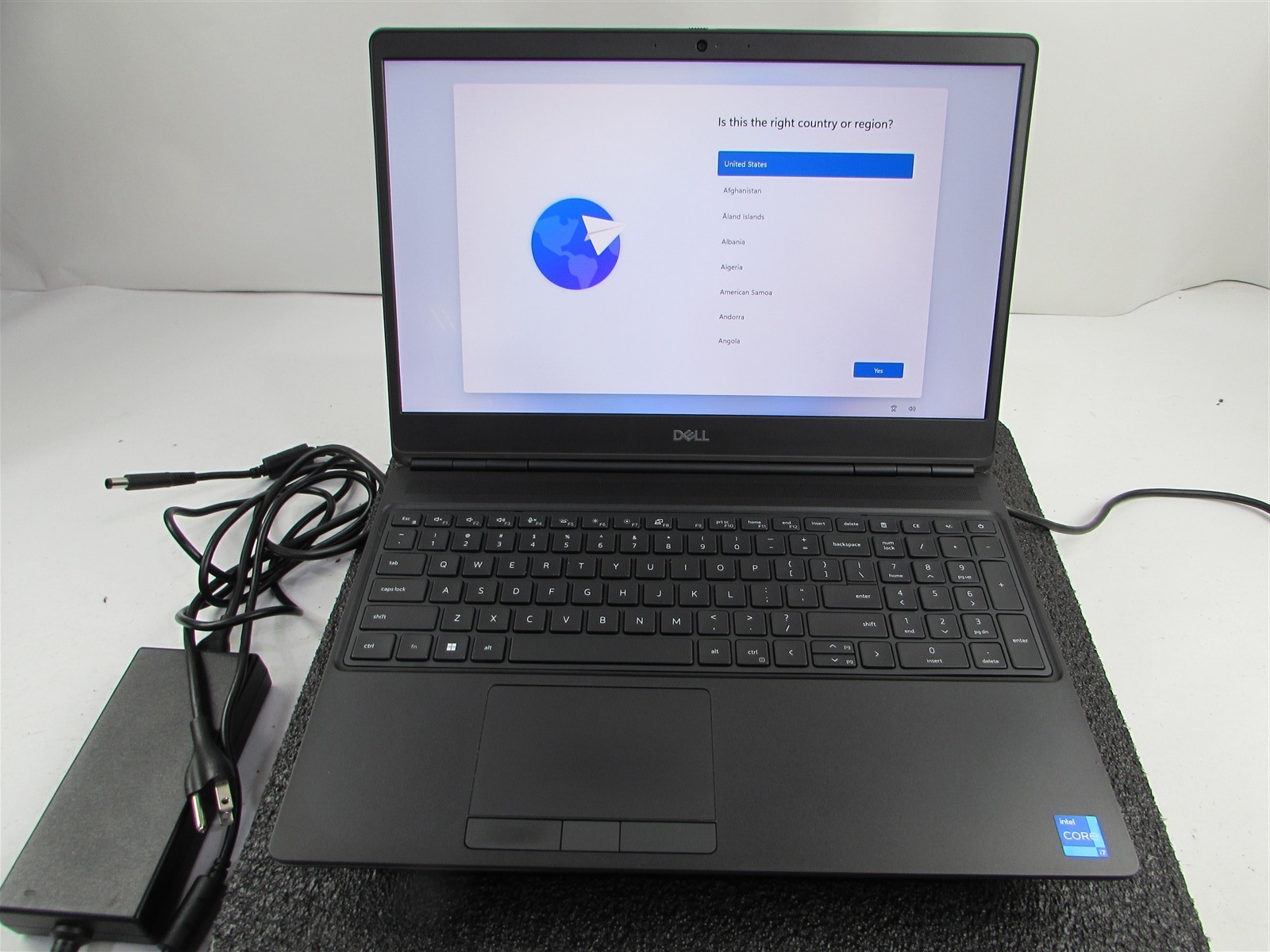 DELL PRECISION 7560 1920X1080 FHD I7-11850H 1TB 32GB RAM RTX A3000 WIN 11 NO BAT