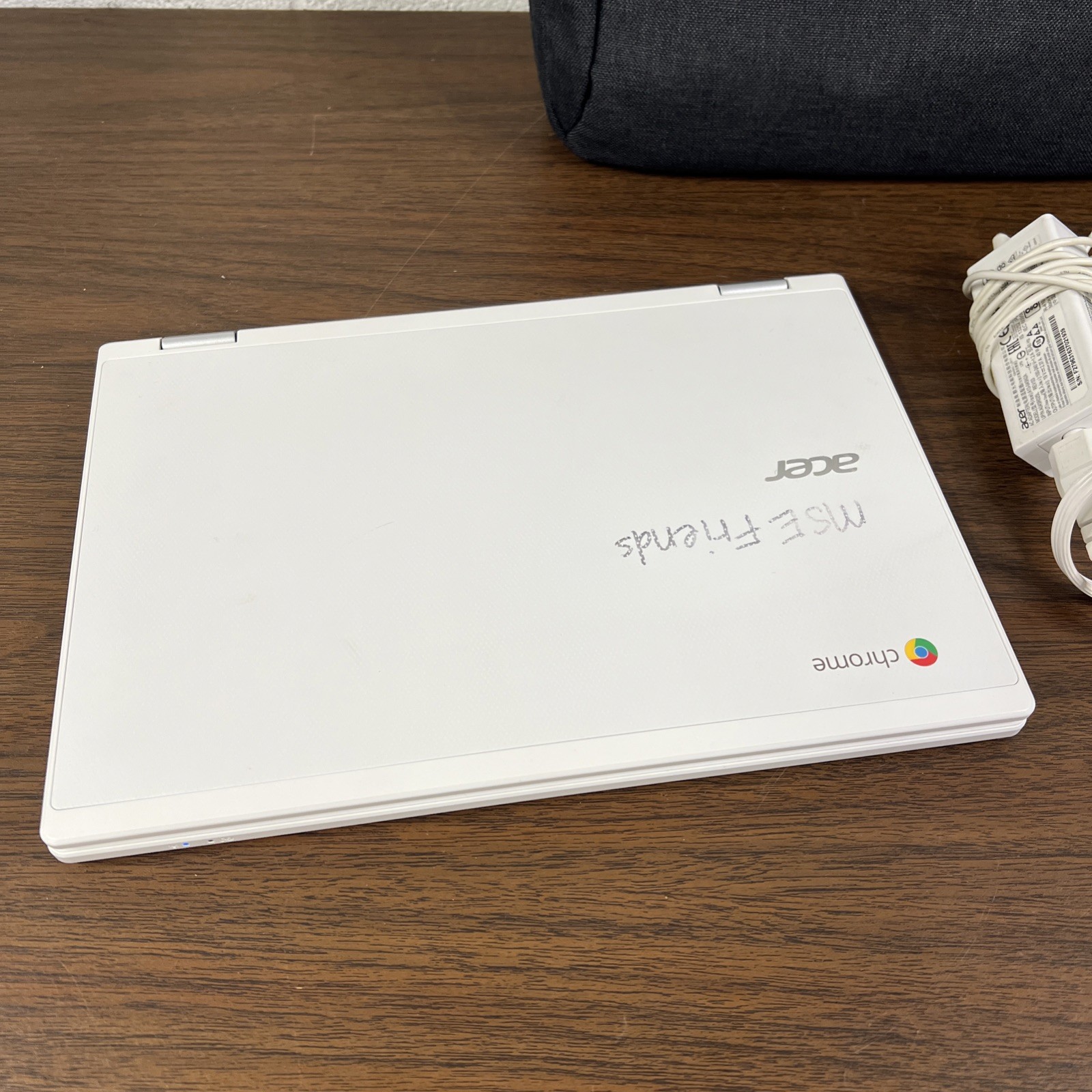 ACER CHROMEBOOK CB3-131 SERIES N15Q10 WITH CHARGER & CARRY CASE