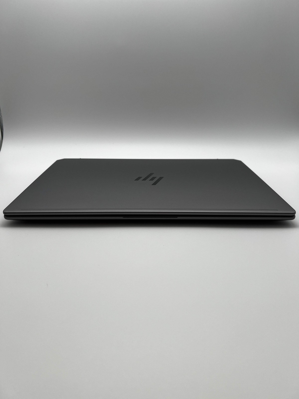 HP OmniBook Ultra 14-fd0013dx 14-inch AMD Ryzen AI 9 32GB 1TB Laptop Used With B