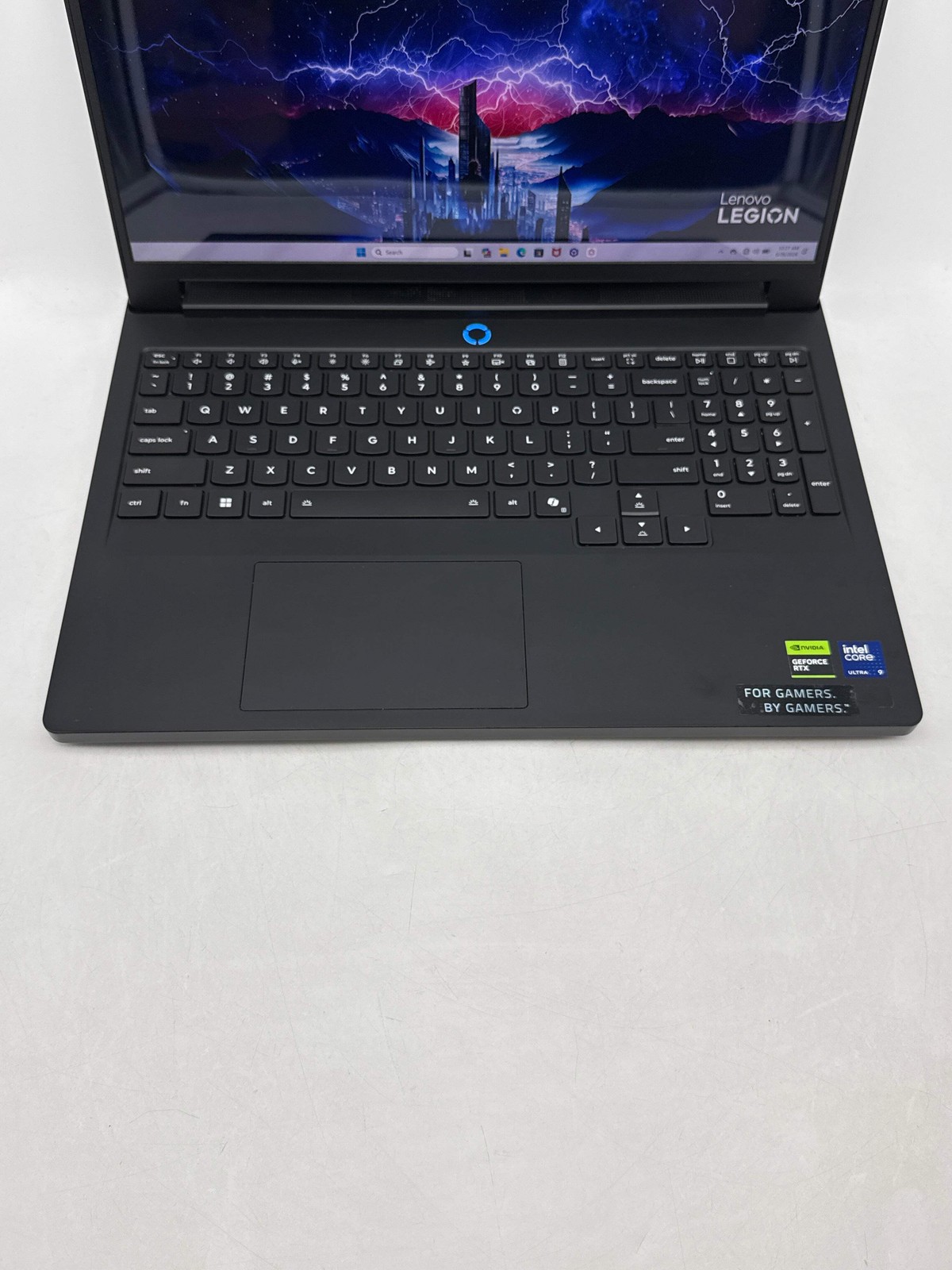 Lenovo Legion Pro 7 16IAX10H 16″ Ultra 9 275HX 64GB RAM 2TB SSD RTX 5080 16GB