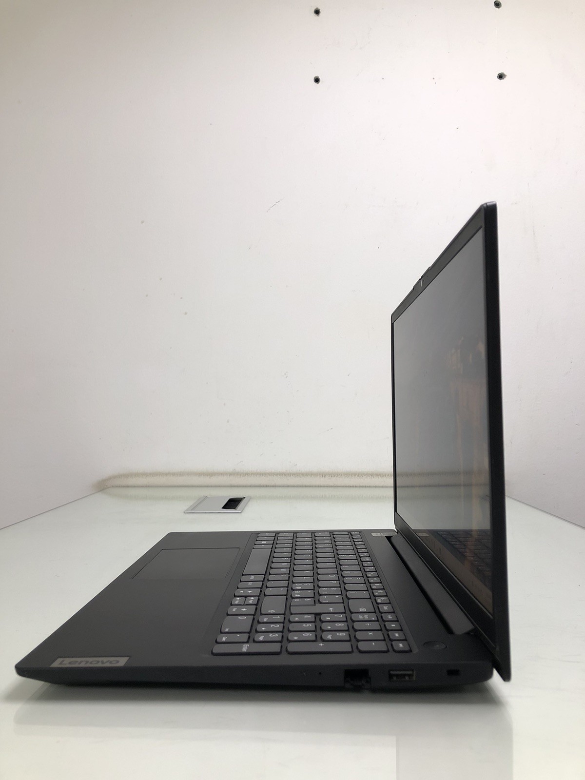 Lenovo V15 G3 i7 12th Gen 16GB RAM 512GB SSD 15.6″ FHD Laptop