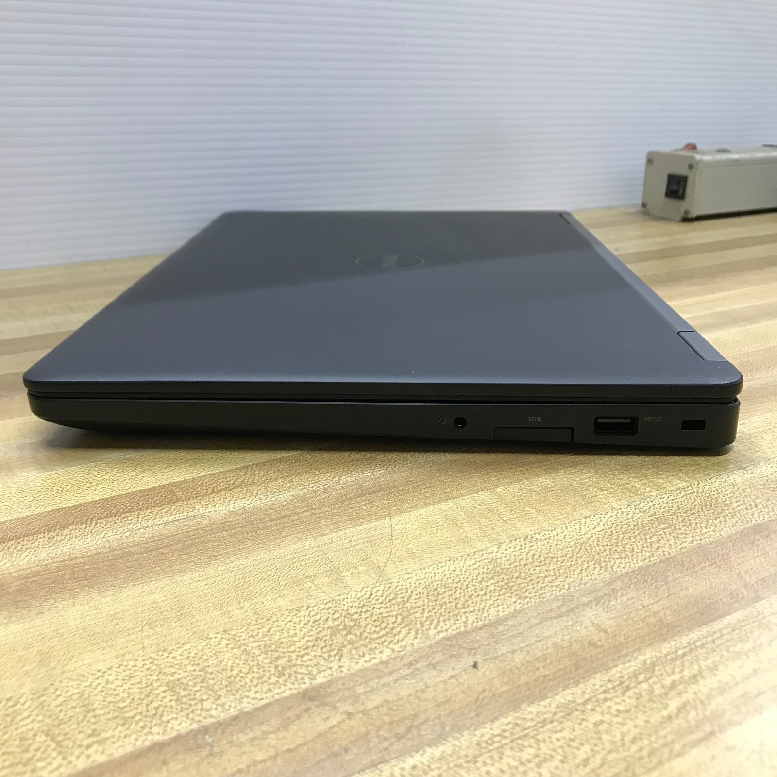 DELL LATITUDE E5470 14″ FULL HD i5-6200U 8GB RAM 512GB SSD (Windows 11 Pro)