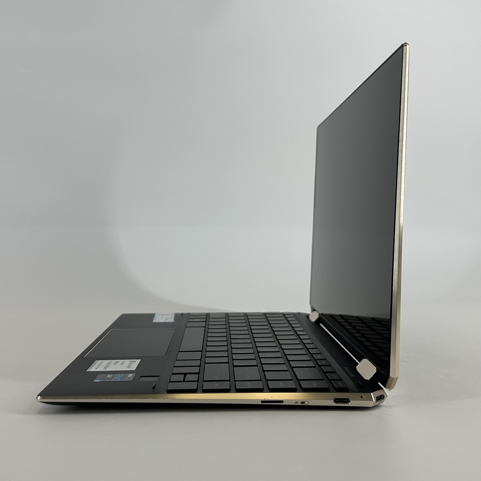 HP Spectre 13 x360 FHD TOUCH i7-1165G7 2.8GHz 16GB 1TB Single USB-C Port Blocked