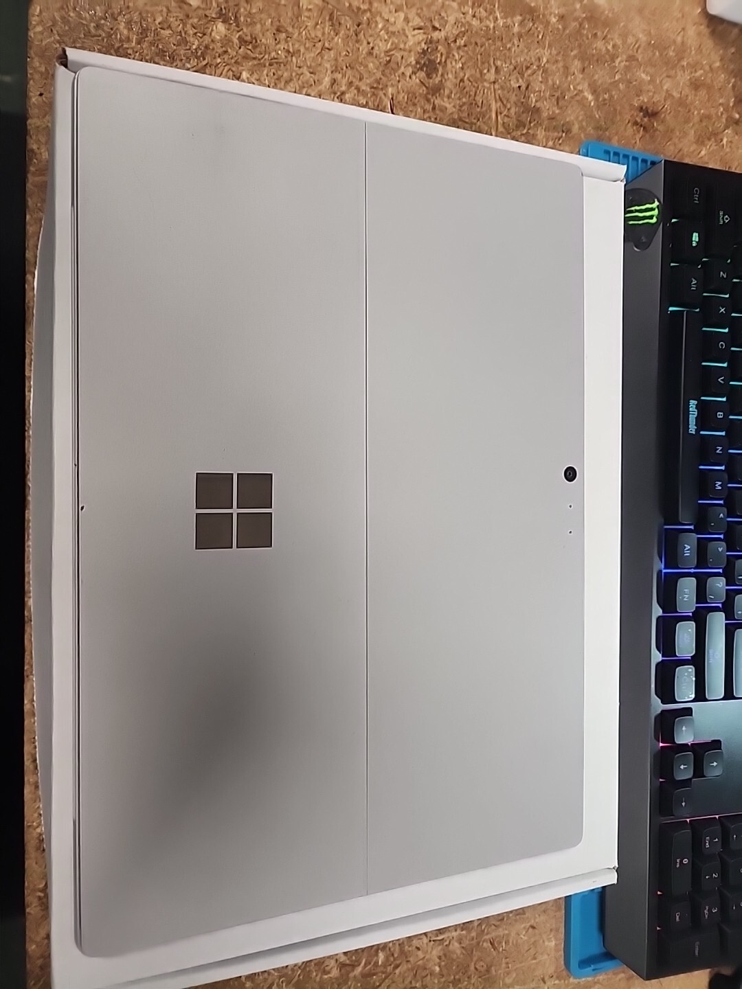 Microsoft Surface Pro 5 12.3 inch Intel Core i5 7th Gen., 2.60GHz, BAD BATTERY