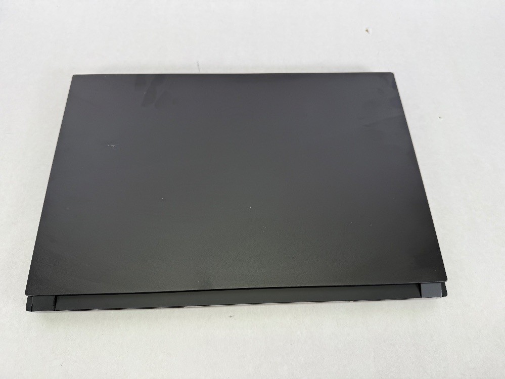 MSI Creator 15 Professional 15.6″ OLED Laptop (A11UE-491)