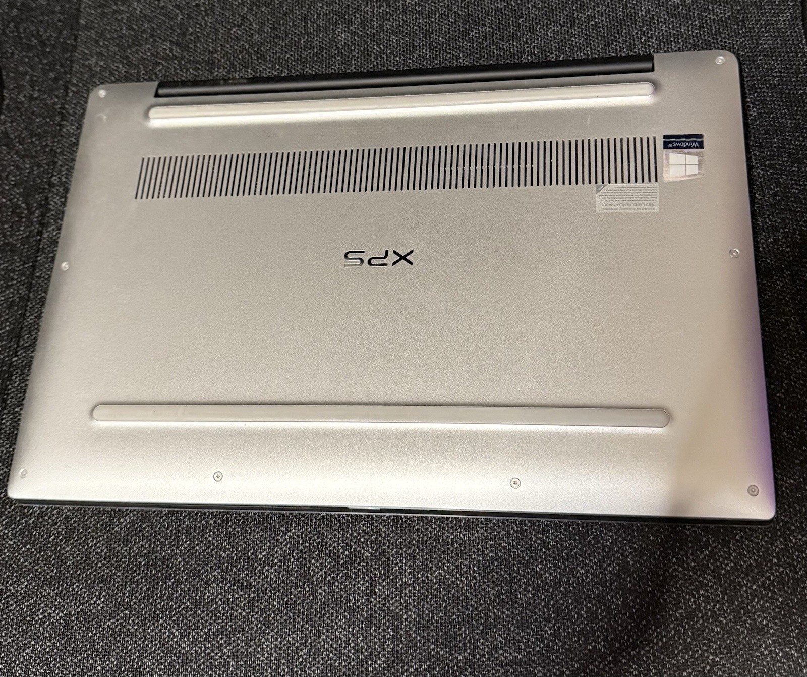 Dell XPS 13in P82g i7 10th Gen