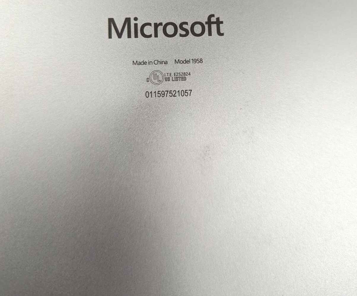 Microsoft Surface Laptop 4 13.5” Touch AMD Ryzen 5 8GB 256GB Platinum 1958 PC