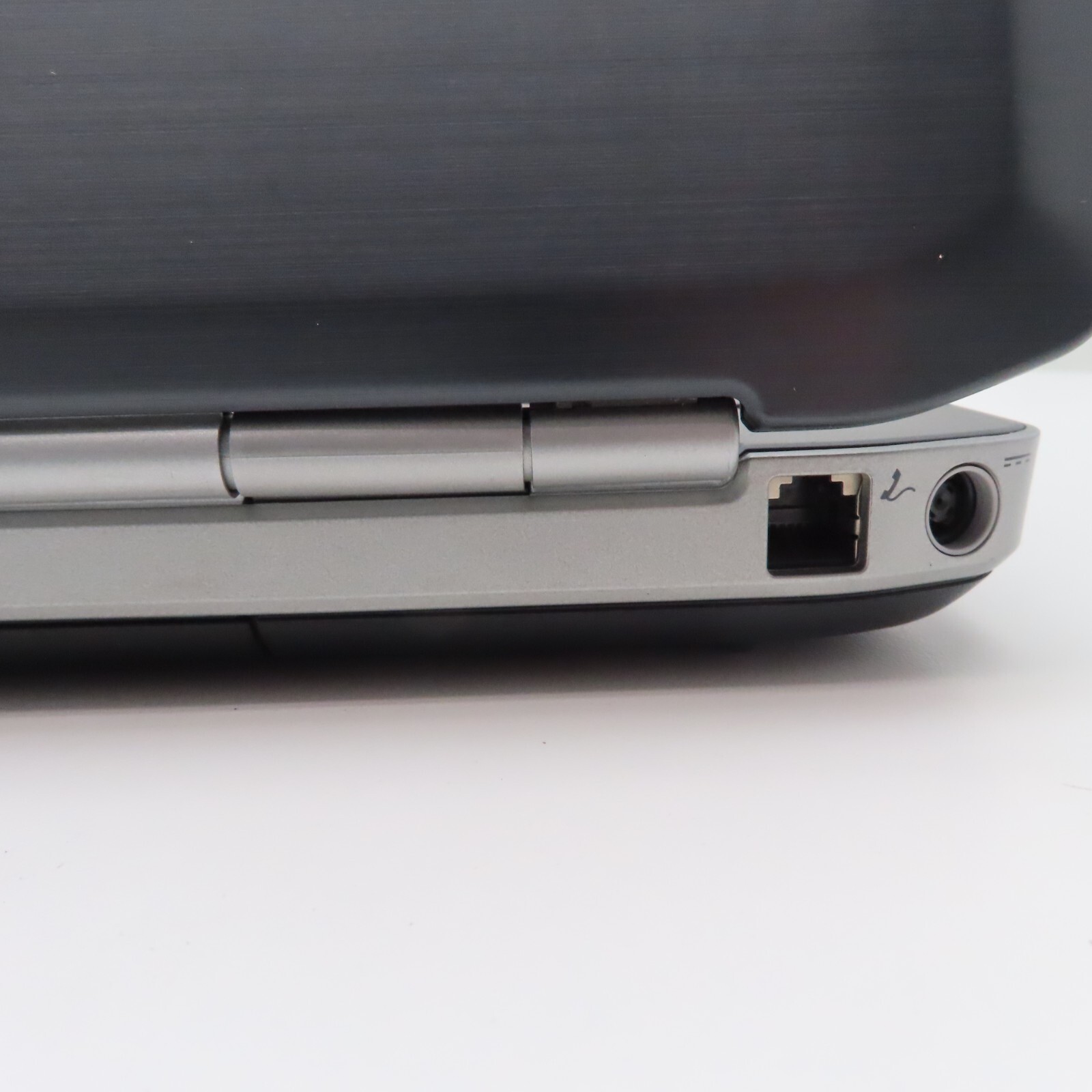 Dell Latitude Laptop Intel Core i5 2.50GHz 2 Cores 4GB DDR3 SDRAM