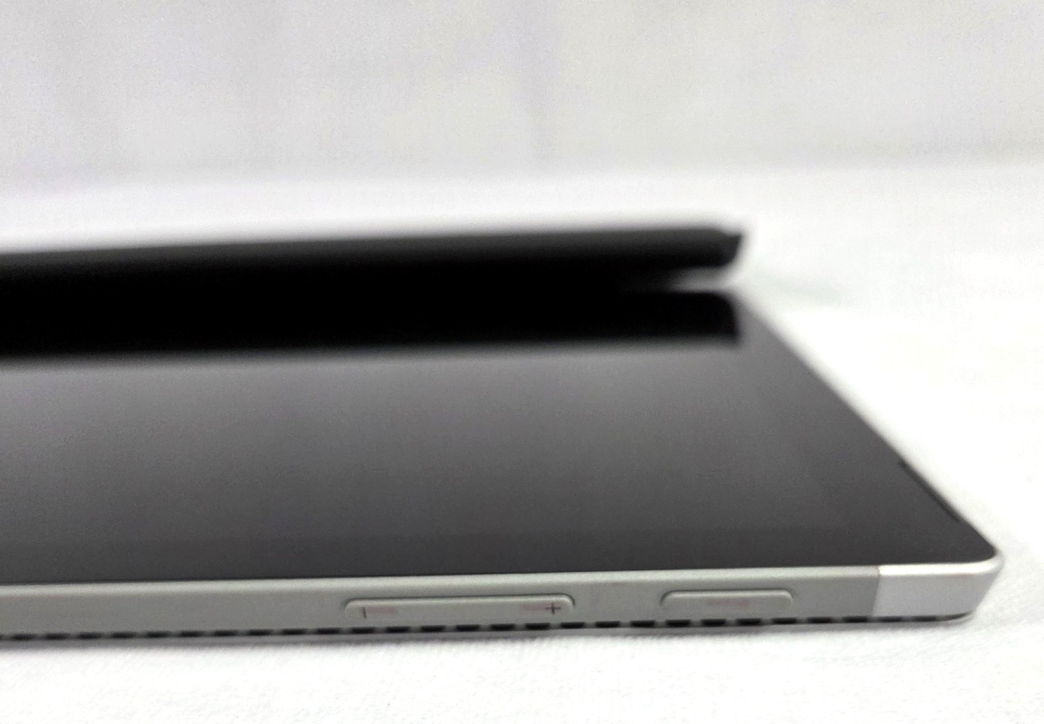 Microsoft Surface Pro 4 Tablet Intel m3-6Y30 4GB 128GB SSD Intel UHD 515 Win11