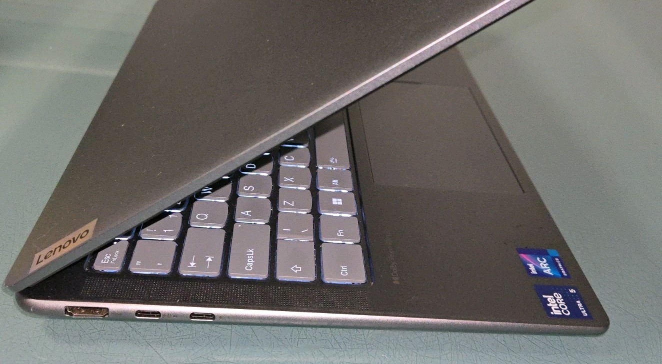 Lenovo Yoga Slim 7 14IMH9 U5 Core Ultra 5 Series 1 125H 512GB 16GB 1920 x 1200