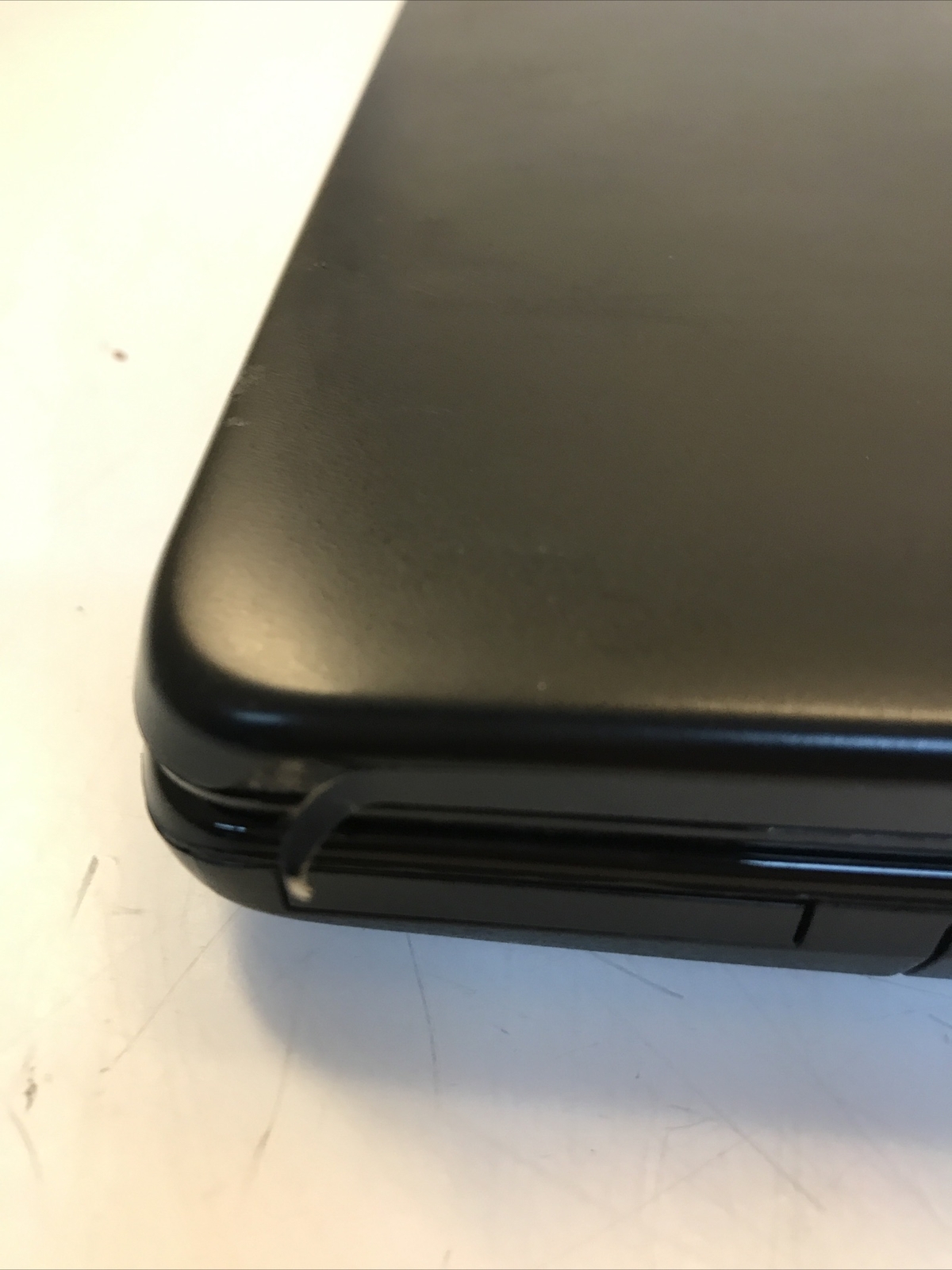 Dell Inspiron 1545 Laptop 15″ Intel Celeron 900 2.20GHz 2 GB Boot to BIOS No HDD