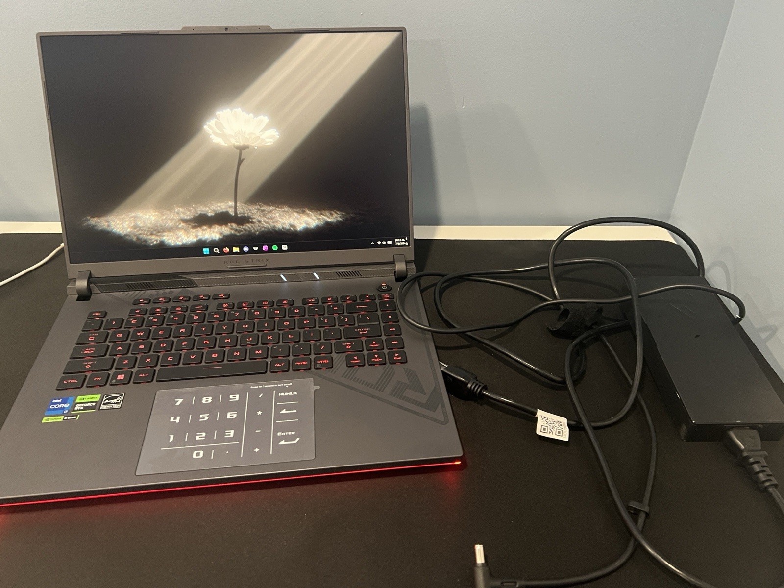asus rog g16 gaming laptop