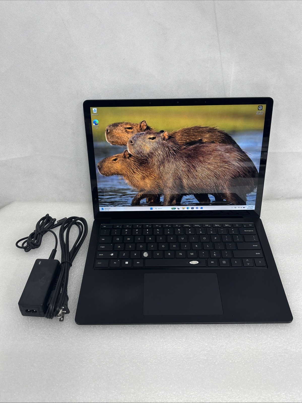 Microsoft Surface Laptop 5 13.5” (512GB, Intel i7 12th, 16GB RAM) Black *Read*