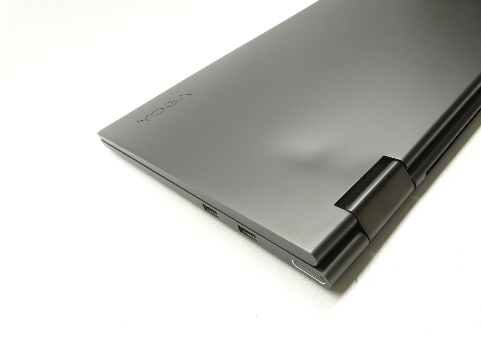 Lenovo Yoga C740-15IML 15.6″ Touch Сore i7-10510U 1.8GHz 8GB RAM 512GB SSD