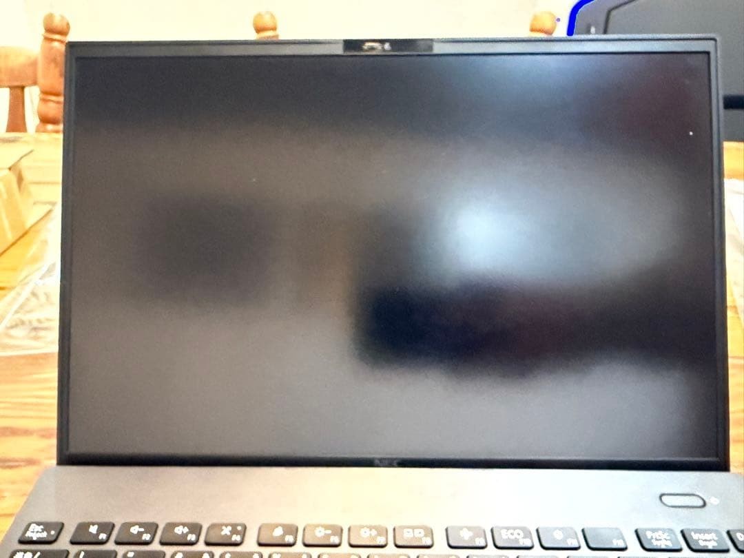 NEC LAVIE NEXTREME Carbon PC-XC550DAB 14″ i5-1155G7 8GB 512GB Win11 Office