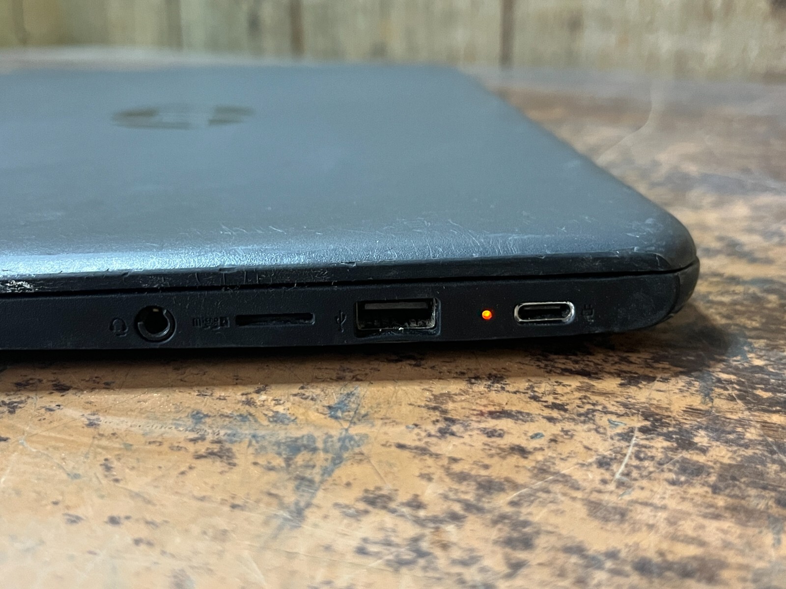HP 11.6″ Chromebook 11 G6 (4GB RAM, 16GB SSD, Education Edition) USB /USB-C