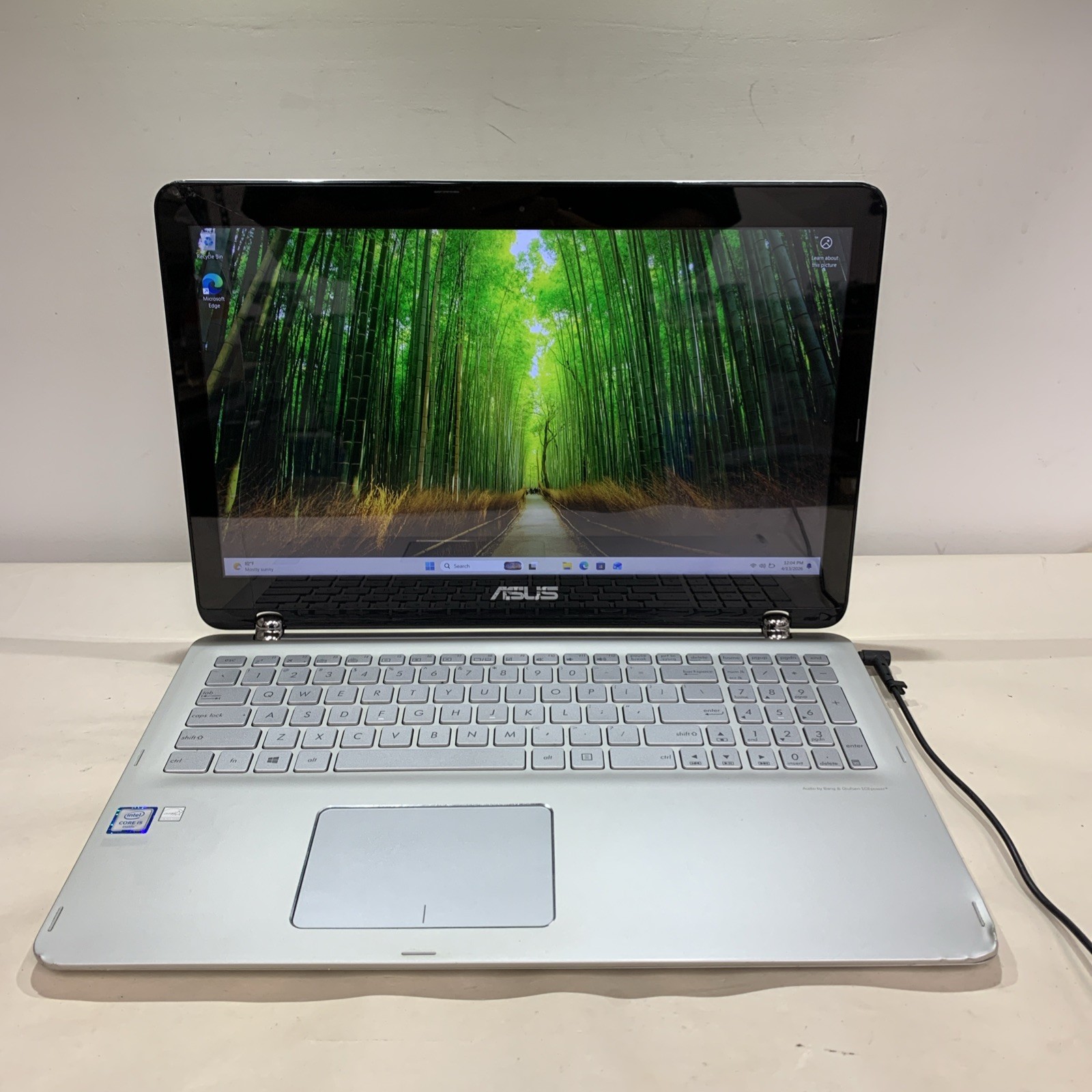 Asus Q504UA Laptop i5-6200U 12 GB RAM 1TB Hdd Win11 Home | READ DESCRIPTION