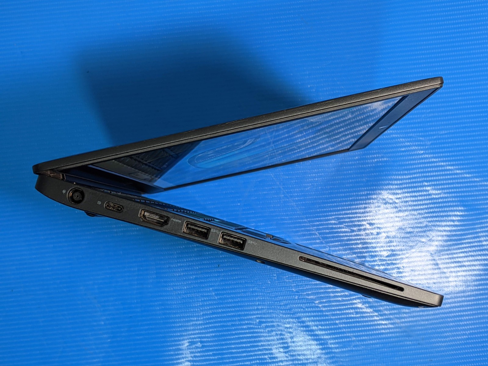 Dell Latitude 7490 14″ FHD Intel Core i5-8250U 1.6GHz 8GB 256GB SSD Win11Pro +PA