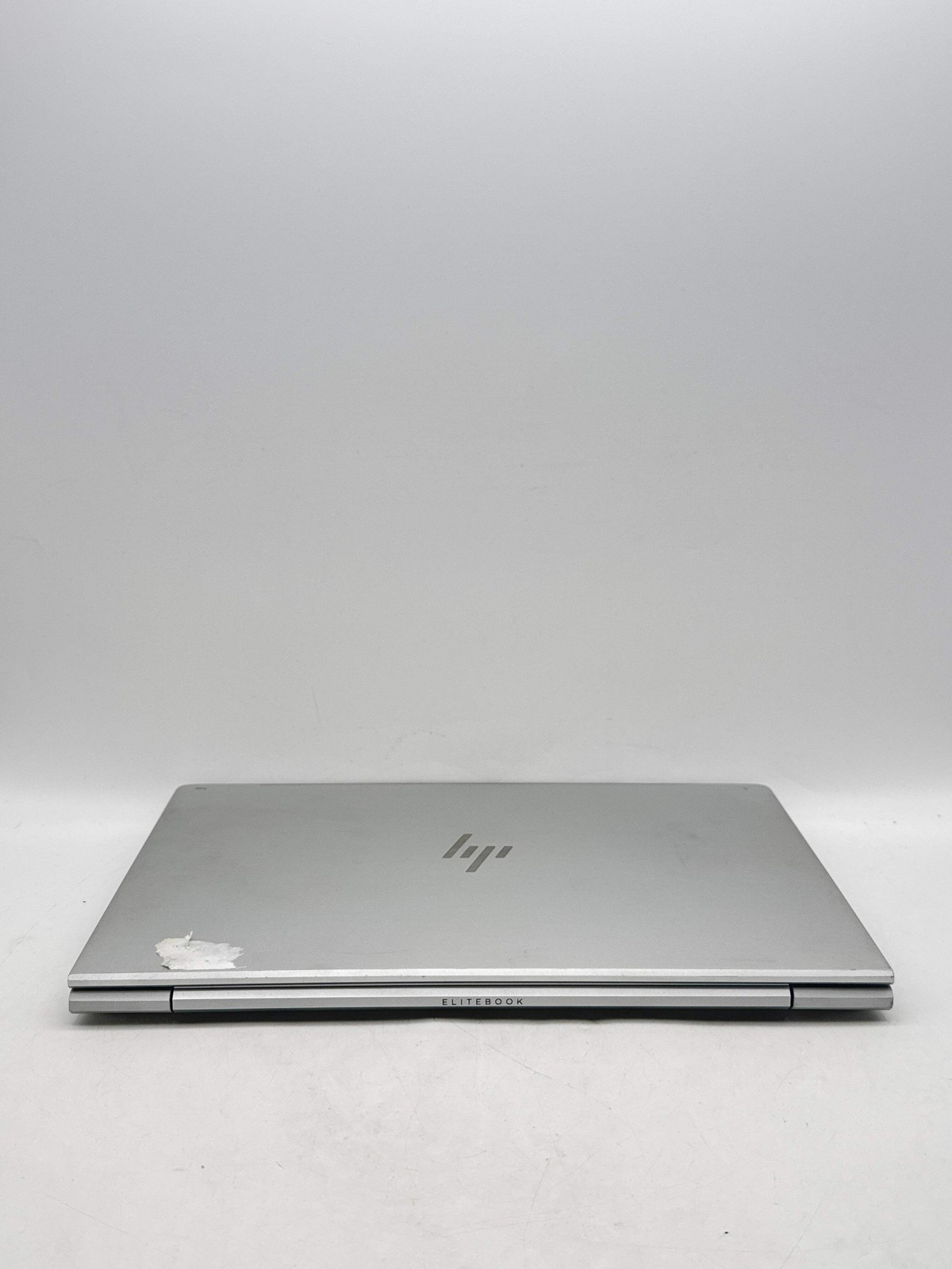 HP EliteBook 640 G10 14.0″ FHD Touch Core i5-1335U 1.30GHz 256GB SSD 8GB RAM