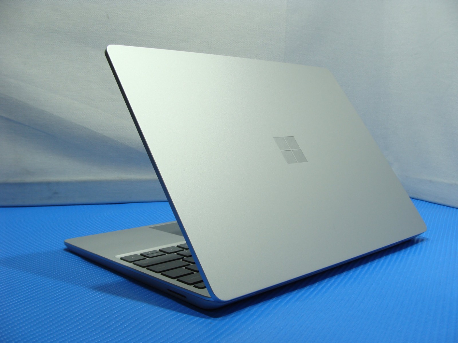 MS Surface Laptop Go 2 12.4″1536×1024 TOUCH i5-11 2.4GHz 8GB 128GB WTY-04/27 +PA