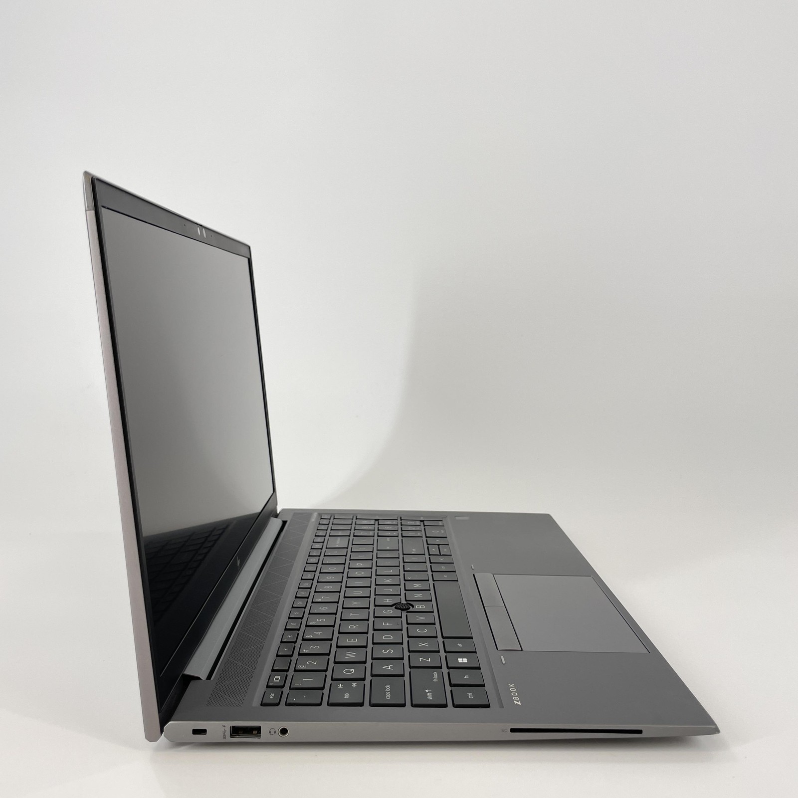 HP ZBook Firefly 15 G7 FHD TOUCH i7-10610U 1.80GHz 16GB 256GB SSD Very Good
