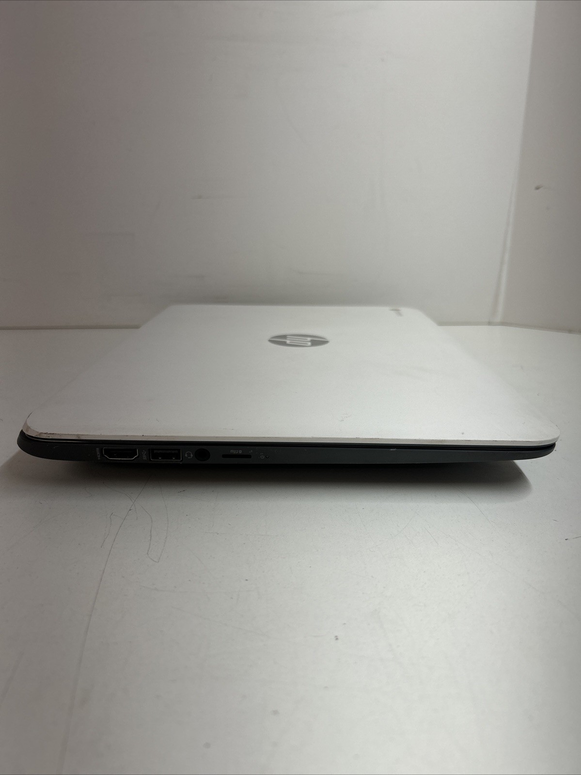 HP Chromebook 14 14-x013dx Intel Celeron 2955u 4GB RAM 16GB eMMC Chrome OS