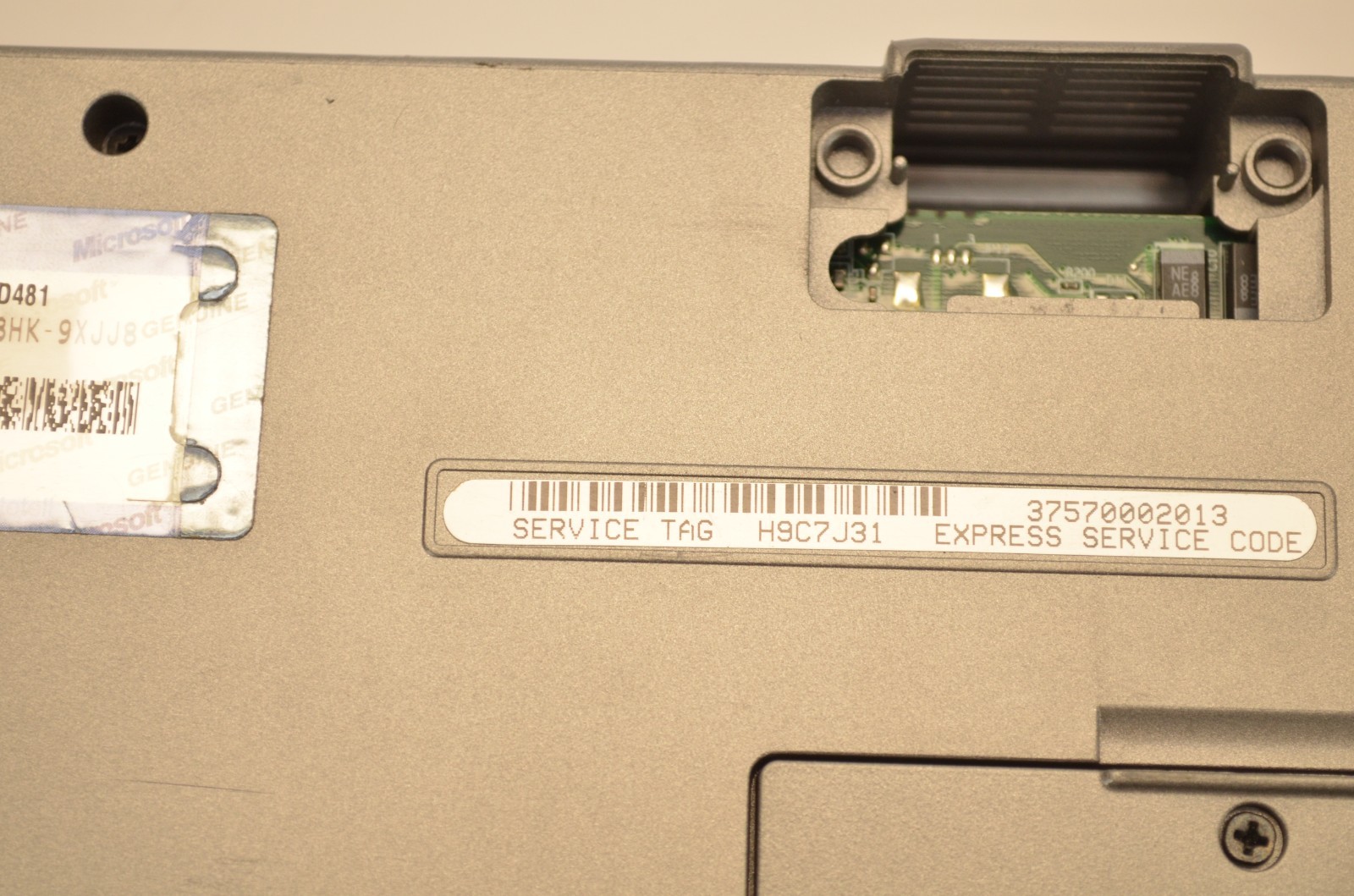 Dell Inspiron 1100 Laptop Does NOT power on No Battery/HDD/Charger For Parts