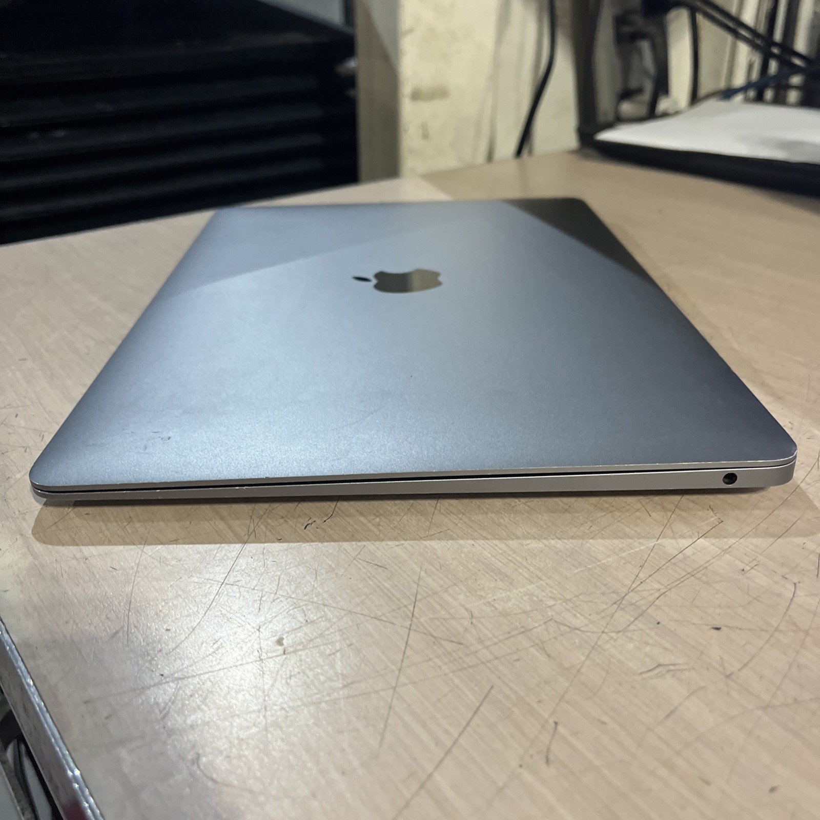 APPLE MACBOOK AIR 13″ SCISSOR, 2020 CORE I3-1000NG4 1.1GHZ 8GB RAM 256SSD