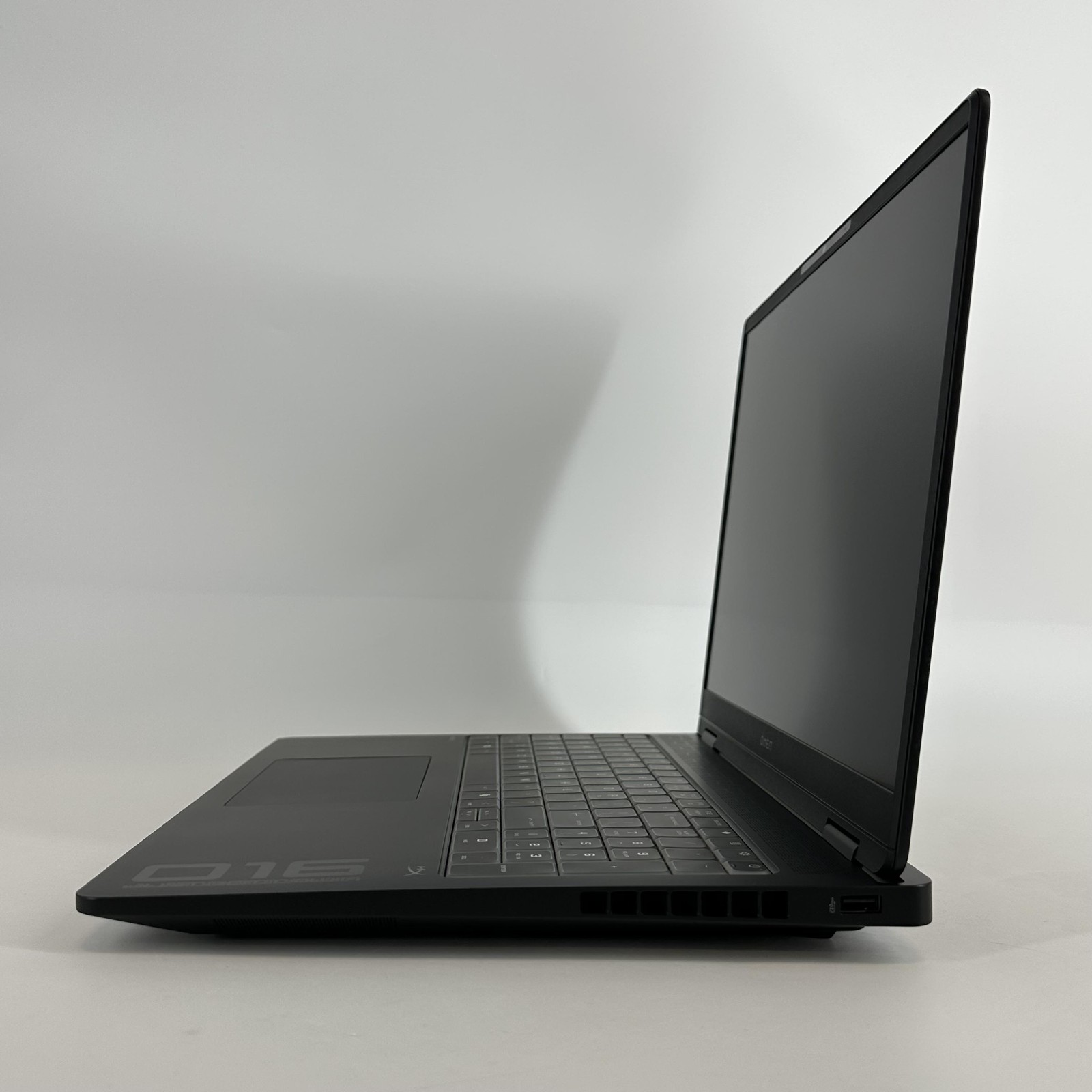 HP Omen Max 16 240Hz QHD+ 2.7 GHz Ultra 9 275HX 32GB 1TB SSD RTX 5080 Very Good