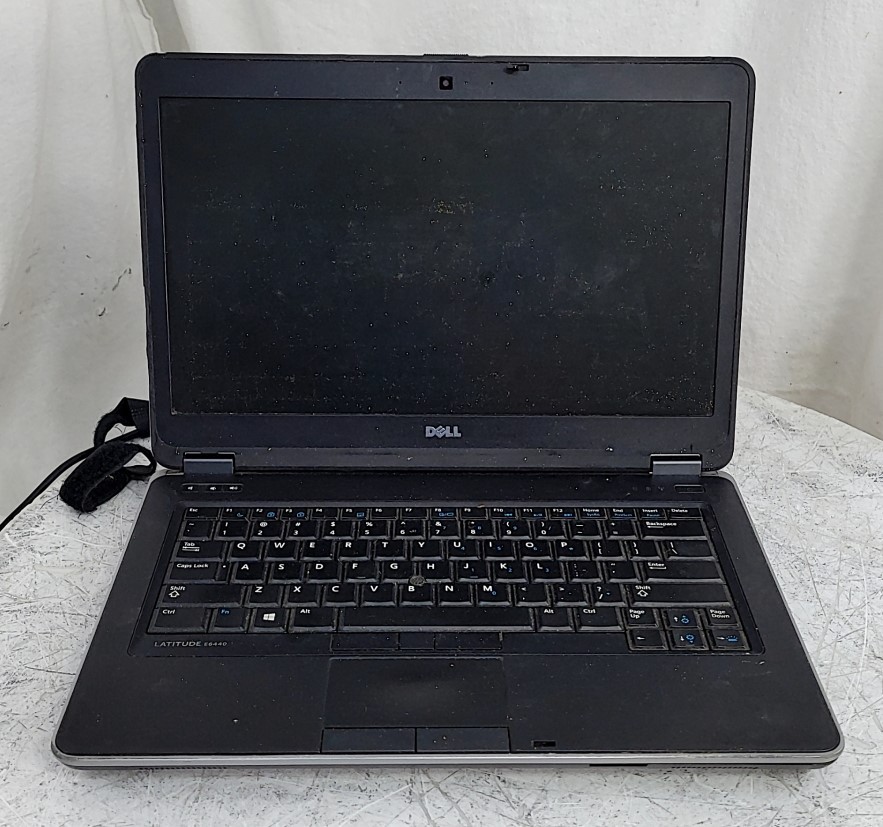 DELL LATITUDE E6440 4CW3N Laptop Core I5-4300M 8GB 320GB SEE NOTES